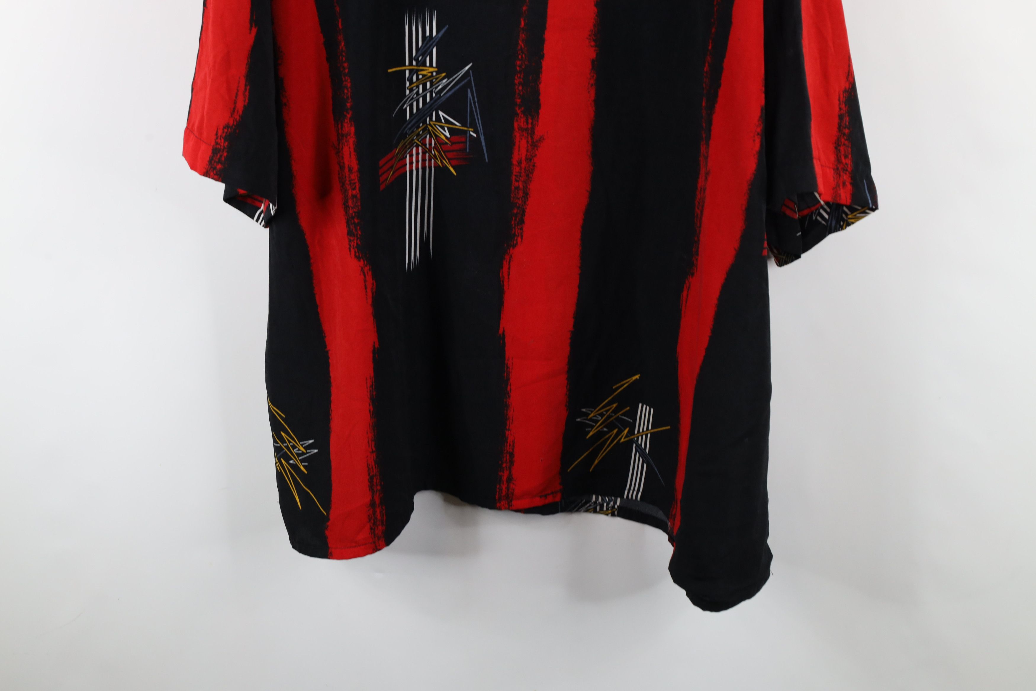 Vintage Vintage 90s Y2K Streetwear Geometric Bowling Button Shirt Size US XXL / EU 58 / 5 - 11 Thumbnail
