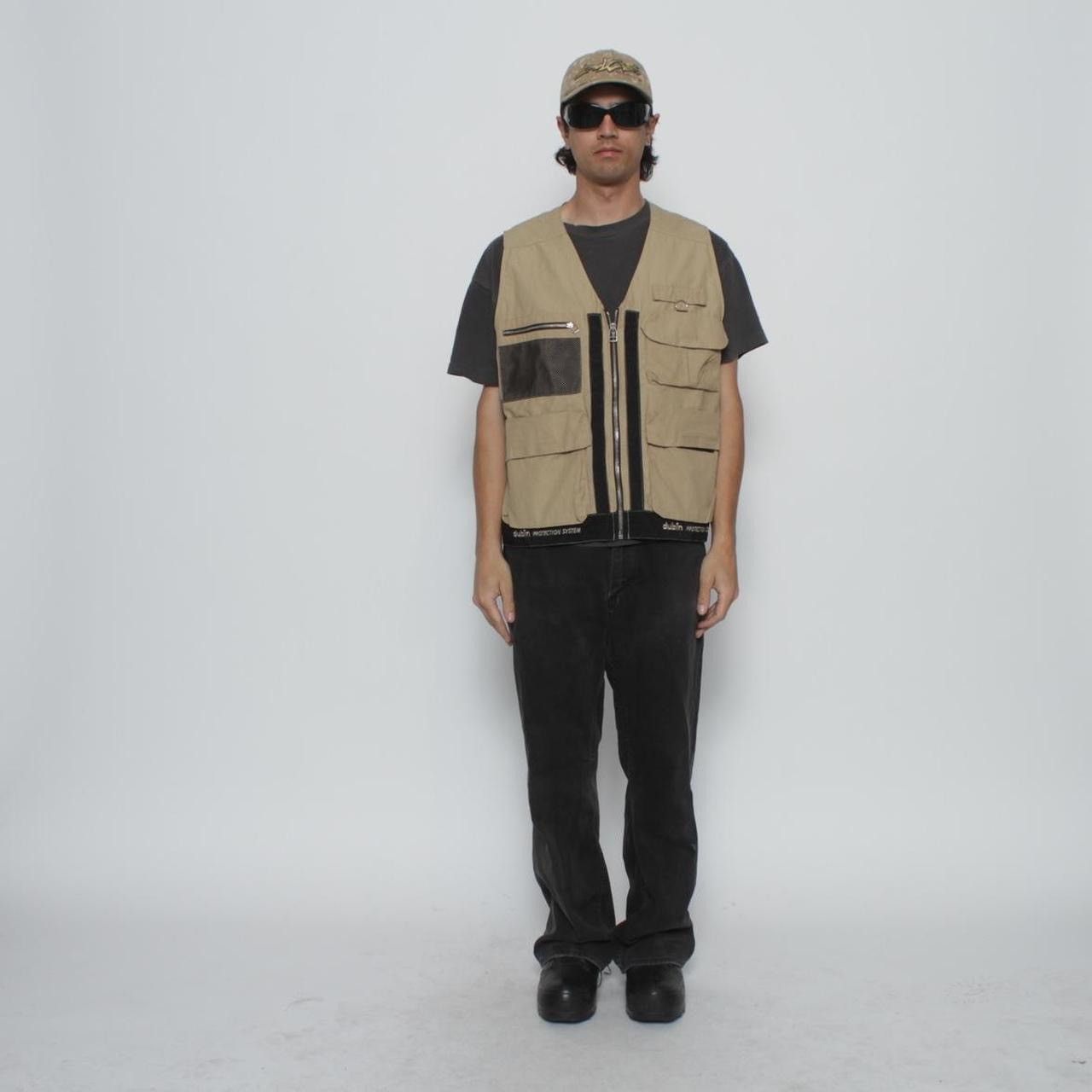 Vintage TAN AND BLACK TECHNICAL ZIP UP UTILITY VEST BY DUBIN Size US XL / EU 56 / 4 - 4 Thumbnail