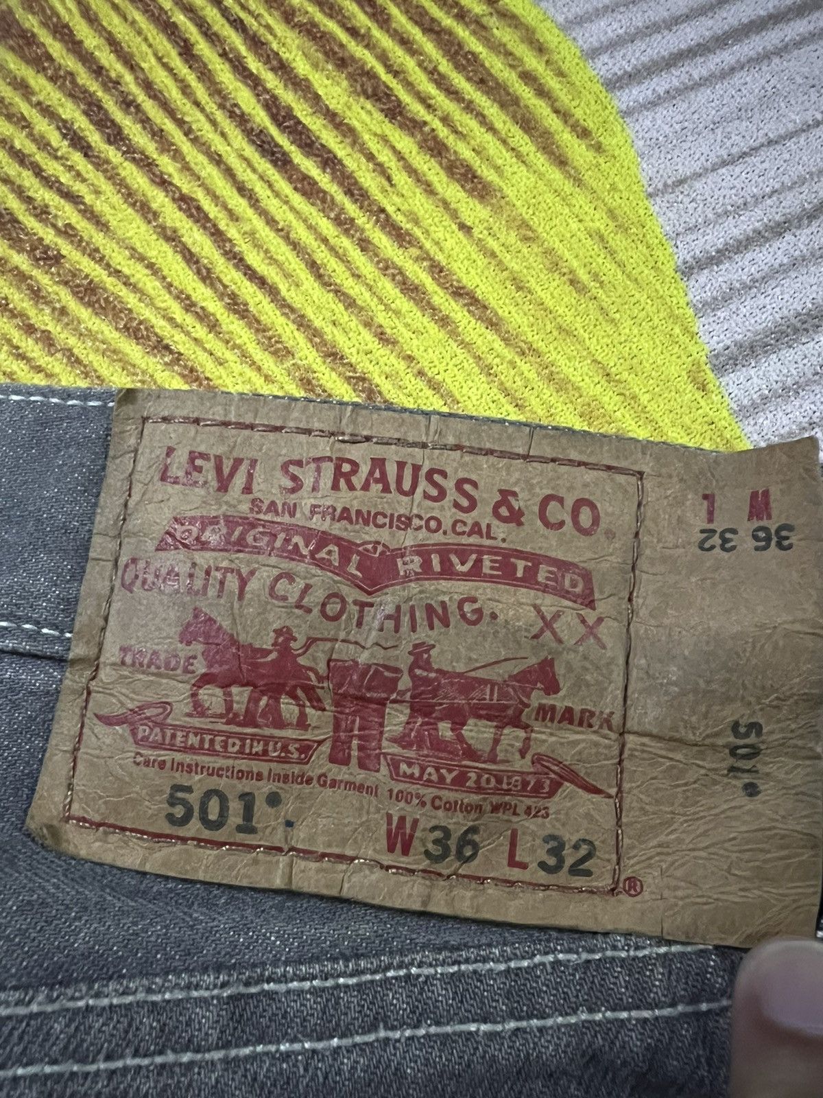 Levi's × Levi's Vintage Clothing VINTAGE LEVIS 501 DISTRESSED JEANS Size US 34 / EU 50 - 15 Thumbnail