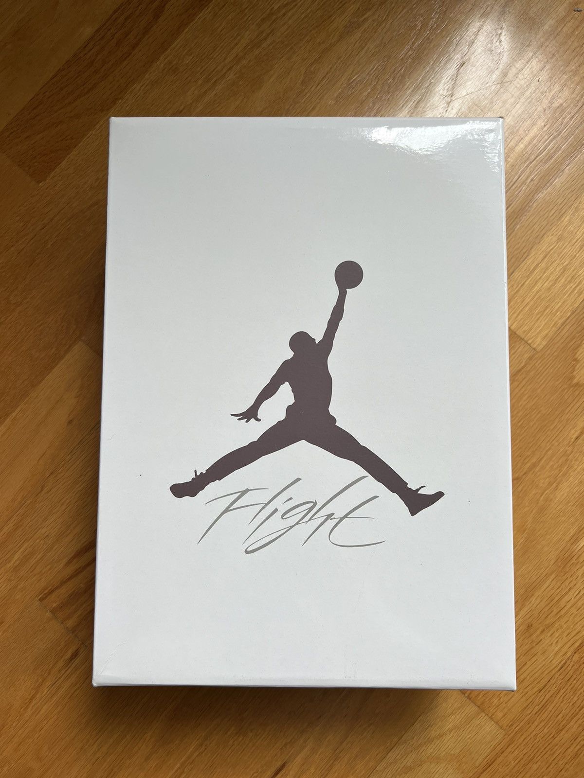 A Ma Maniere × Jordan Brand Jordan 3 x A Ma Maniere 10M Size US 10 / EU 43 - 12 Thumbnail