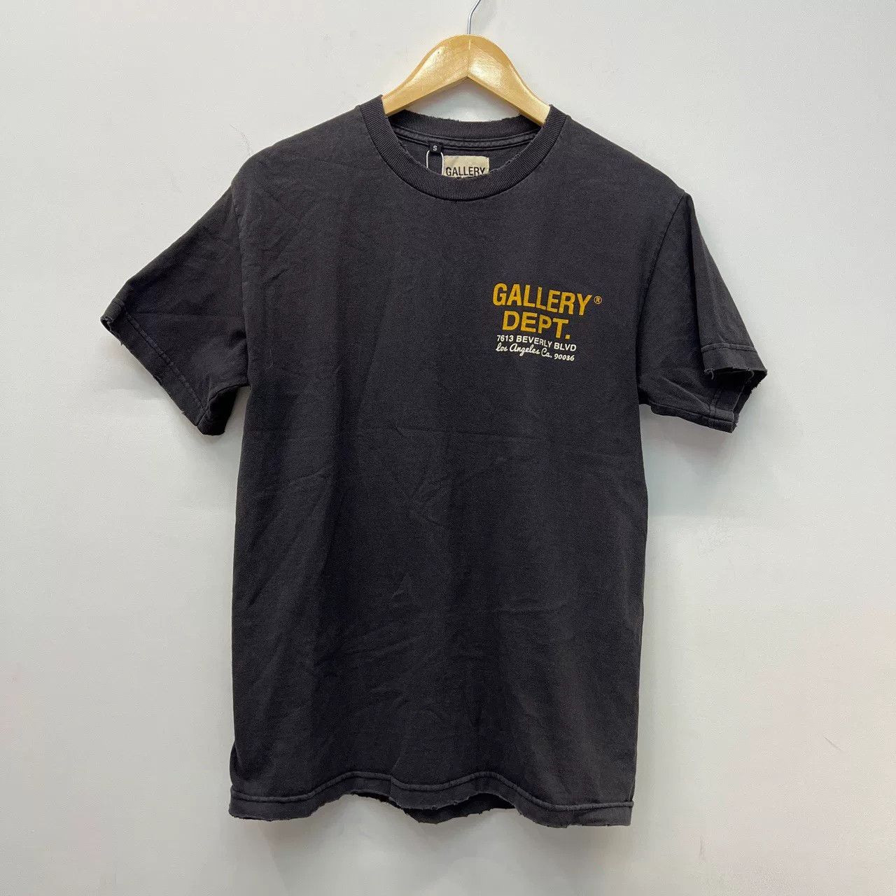 Gallery Dept. Gallery Dept. Vintage Wash Short Sleeve T-shirt Size US S / EU 44-46 / 1 - 1 Thumbnail