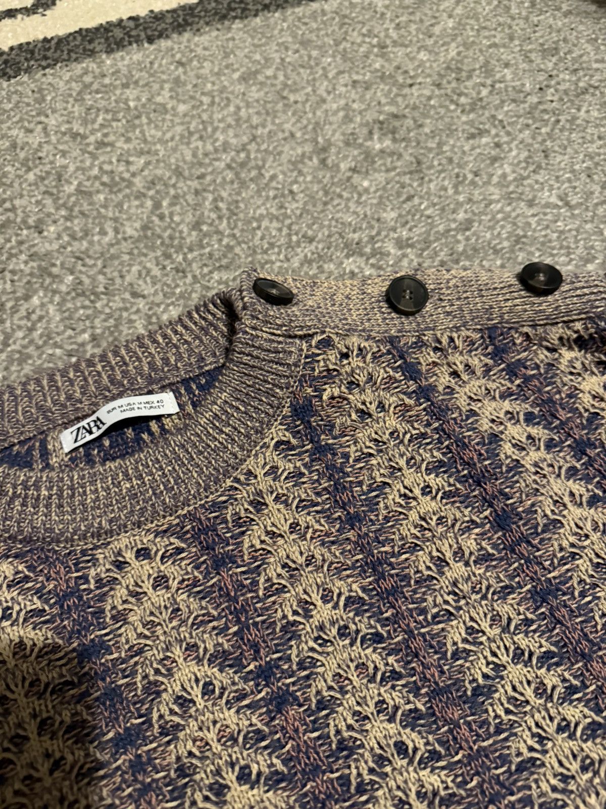 Zara Boxy Knit Sweater Custom Buttons Size US M / EU 48-50 / 2 - 2 Thumbnail