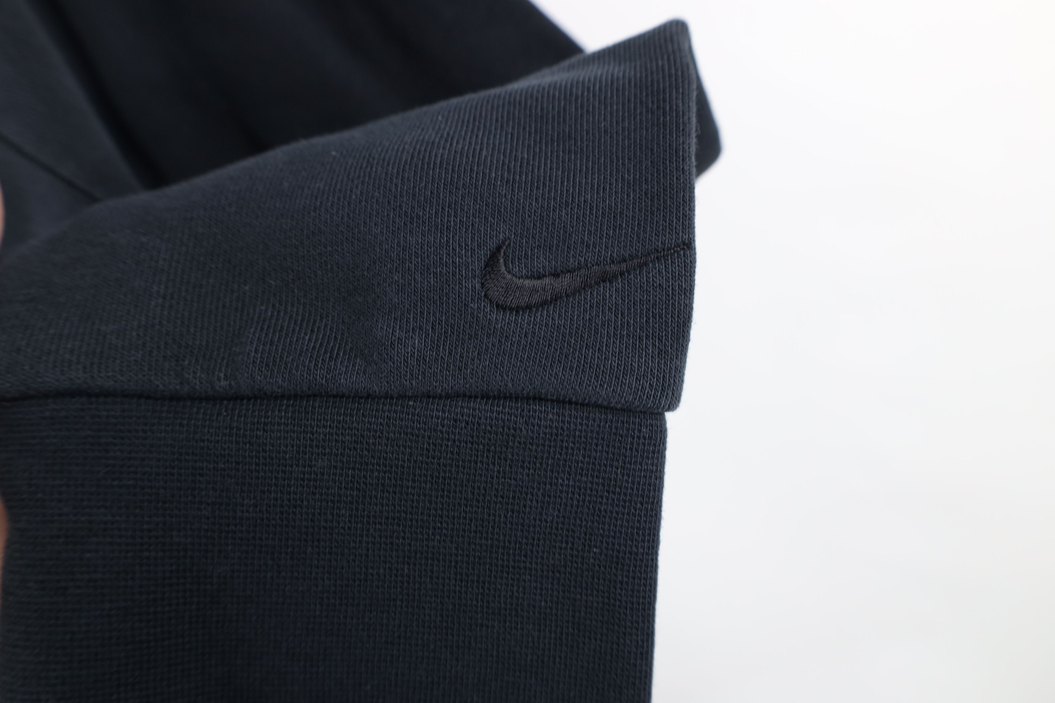 Nike × Vintage Vintage Y2K Nike Letter Spell Out Cropped Sweatshirt Black Size XXL / US 16-18 / IT 52-54 - 4 Thumbnail