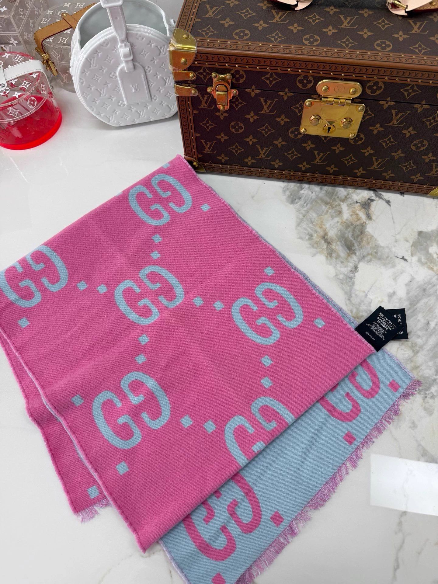 Gucci Gucci Baby Blue Scarf - 99% New, Beautiful Color Size ONE SIZE - 1 Thumbnail
