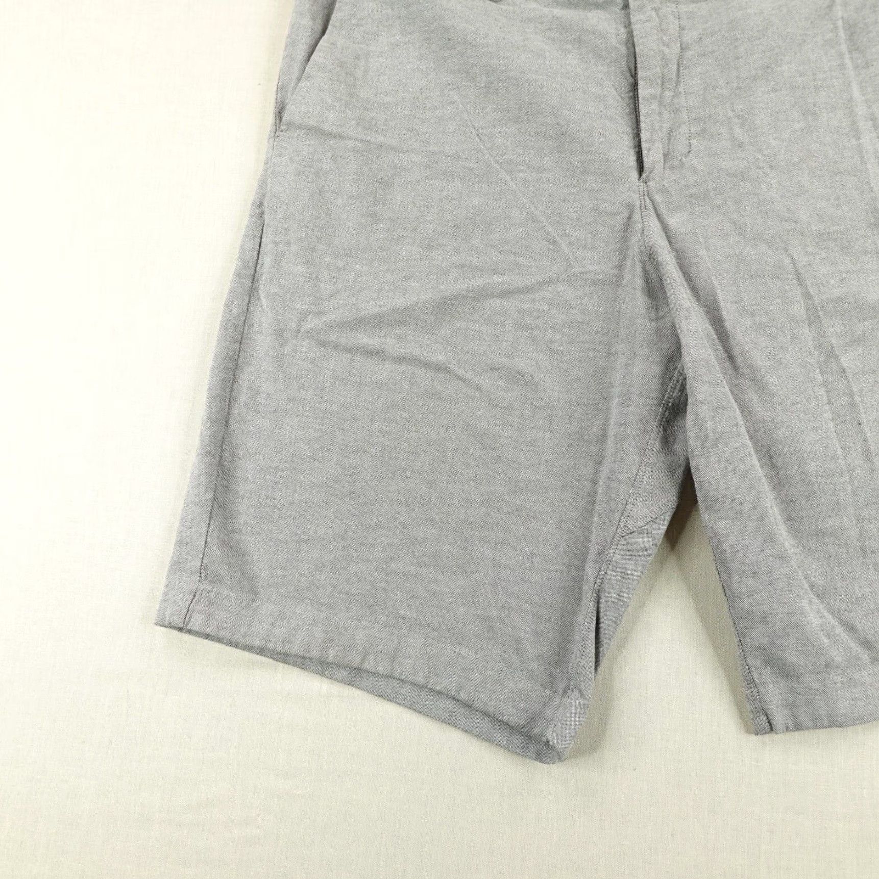 Lululemon LULULEMON Mens Shorts 34 Gray Relaxed Fit Chino 11" Lightweight Casual Outdoor Size US 34 / EU 50 - 4 Thumbnail