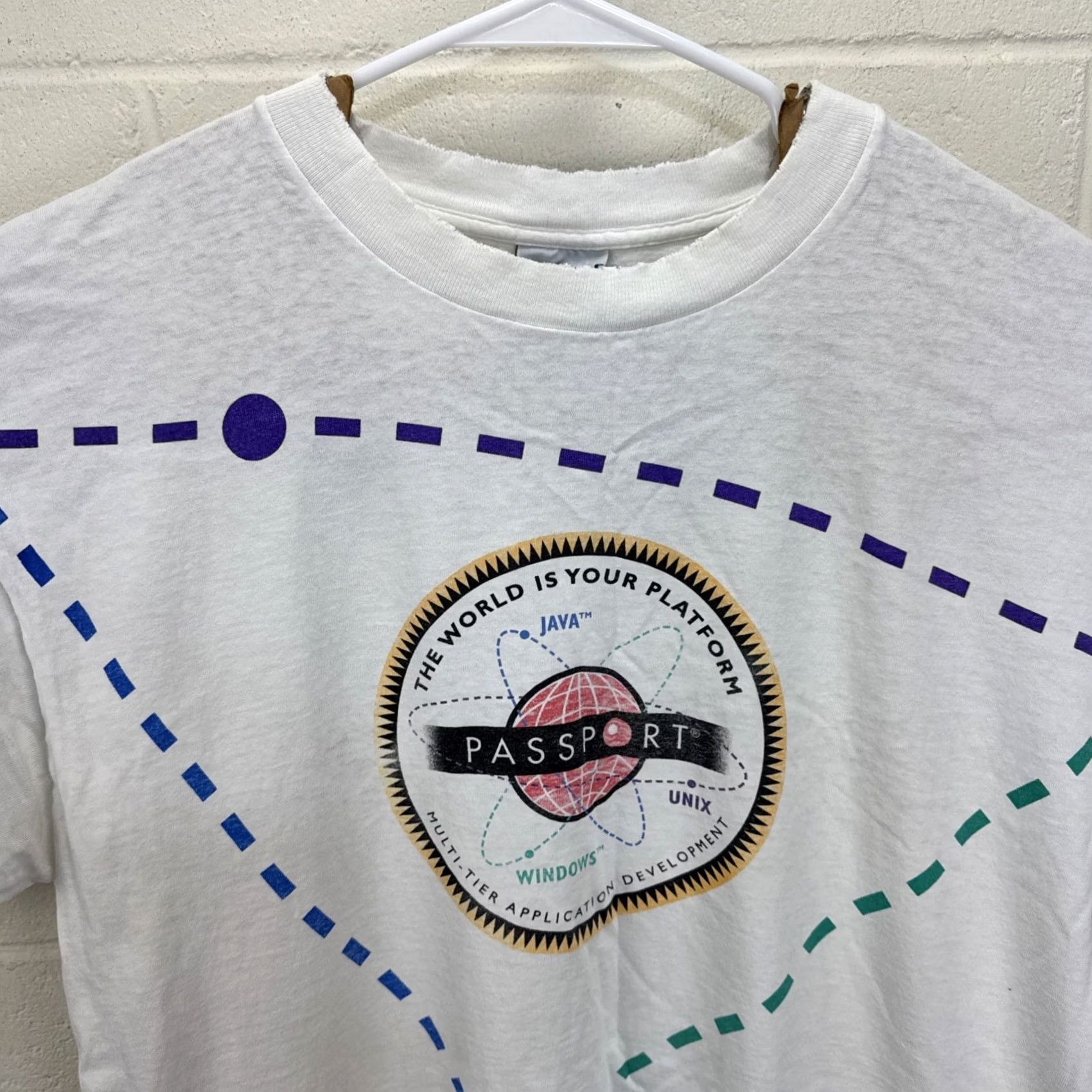 Gildan VINTAGE Gildan Heavyweight T-Shirt Java Unix Windows Programming T-Shirt XL White Crew Neck Short Sleeve Graphic Print 1990s Retro Tech Mens Size US XL / EU 56 / 4 - 7 Thumbnail