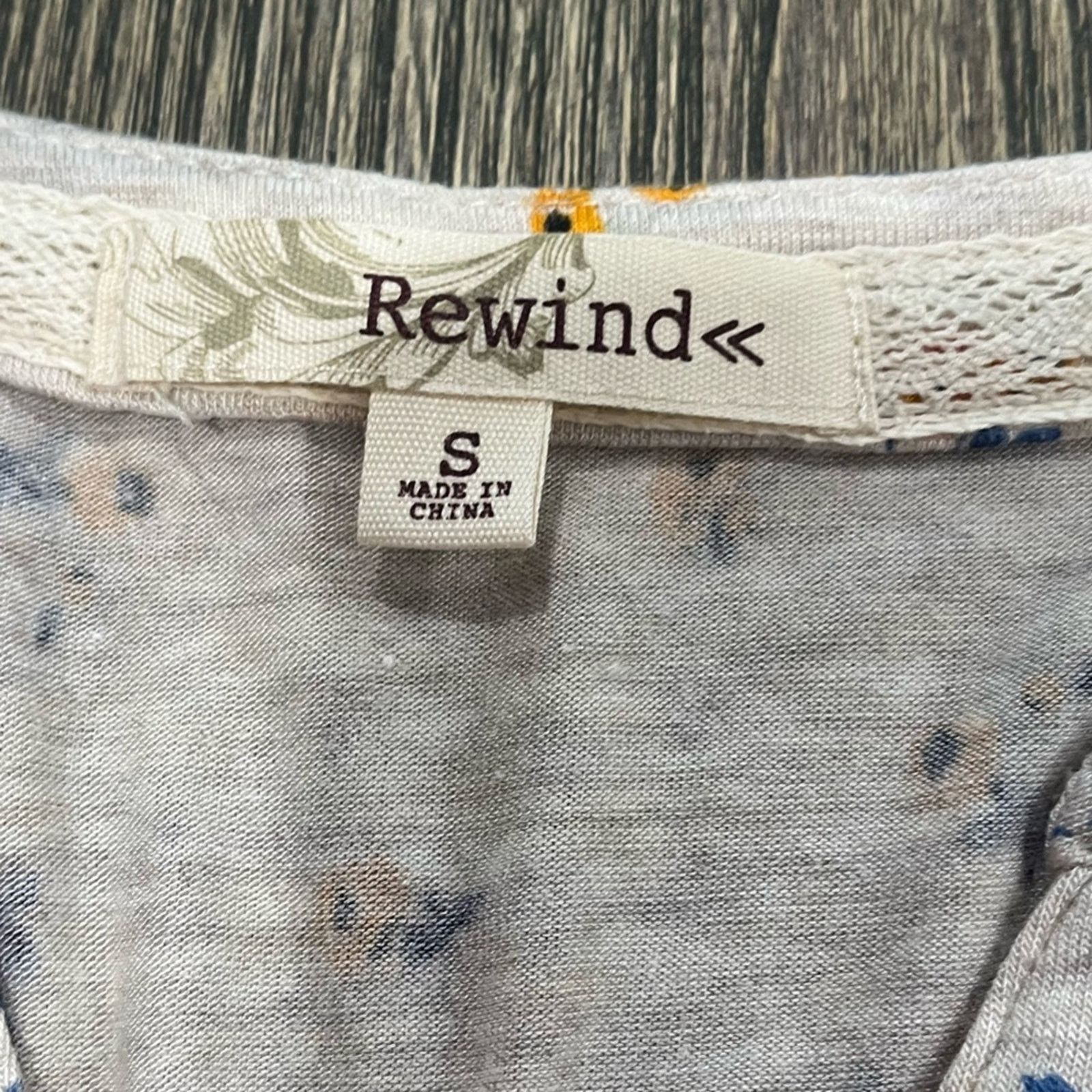 Vintage NWT Rewind Smocked Top Short Flutter Sleeve Ivory Size S Size S / US 4 / IT 40 - 3 Thumbnail