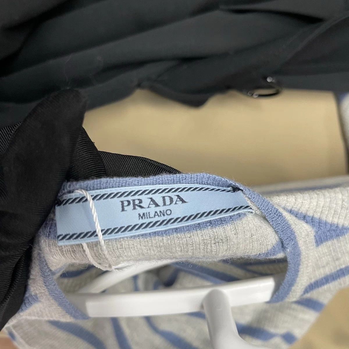 Prada Prada women's blue knitwear Size XS / US 0-2 / IT 36-38 - 5 Thumbnail