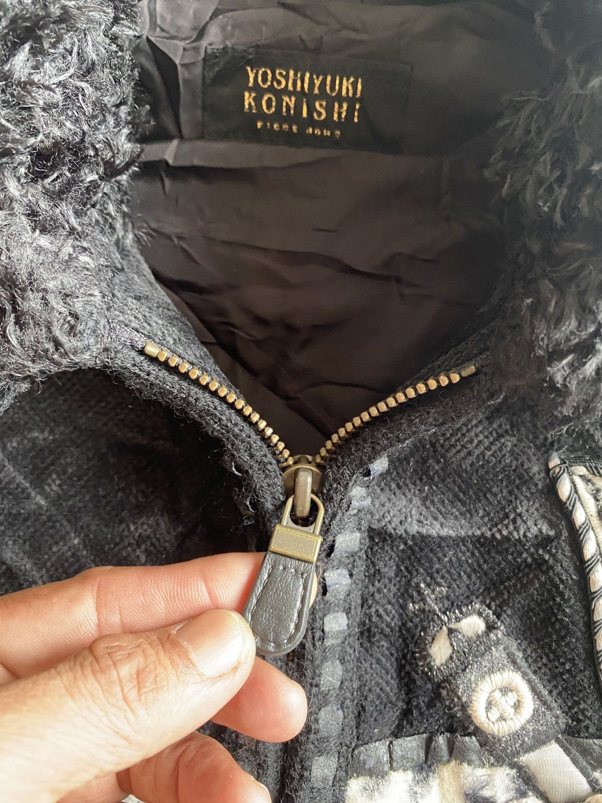 Yoshiyuki Konishi 💵Open Offers💵 RARE Yoshiyuki Konishi velvet Fur Jacket Size US L / EU 52-54 / 3 - 8 Thumbnail