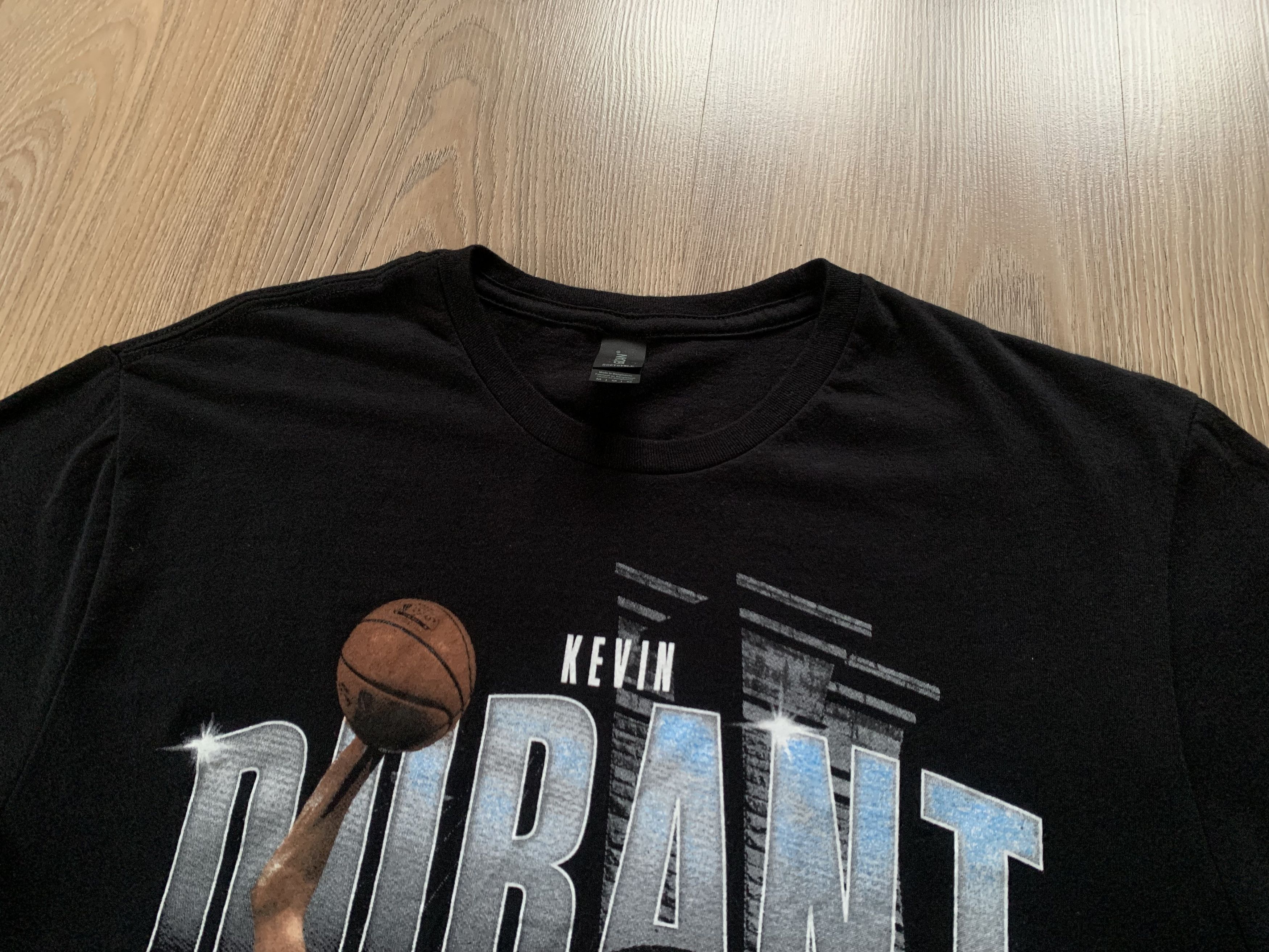 Gildan Kevin Durant Easy Money Brooklyn Nets Graphic Tee Size US M / EU 48-50 / 2 - 4 Thumbnail