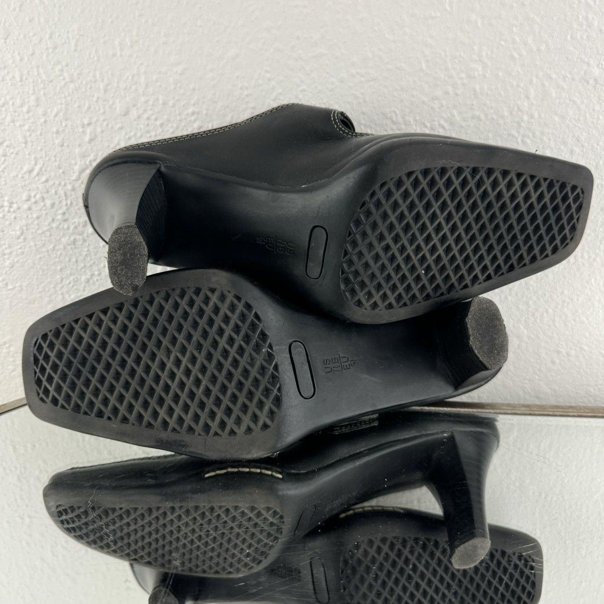 Merona MERONA Vintage Y2K Black Leather Edgy Mary Jane Mule Heels Size US 7.5 / IT 37.5 - 12 Thumbnail