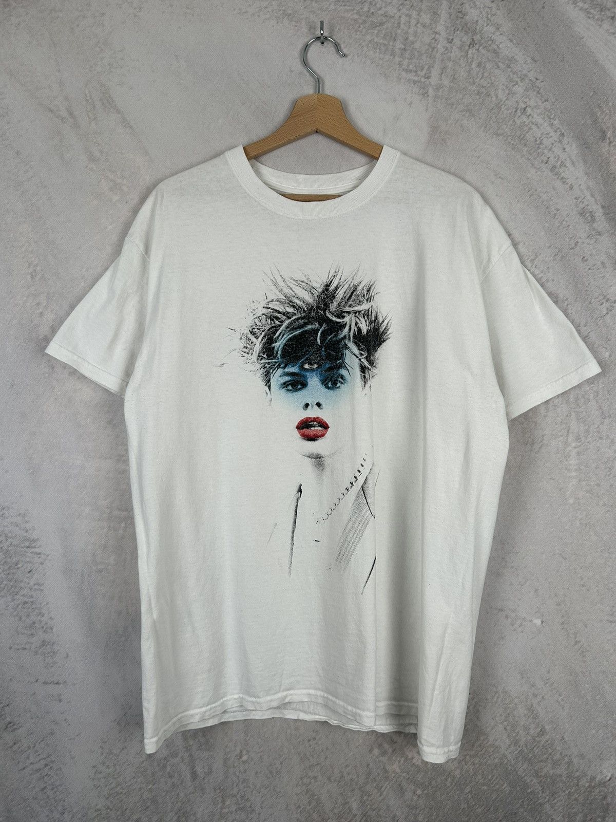 Japanese Brand YungBlud Tour Tee Graphic Rap Music Art Streetwear Vintage Size US XL / EU 56 / 4 - 1 Thumbnail