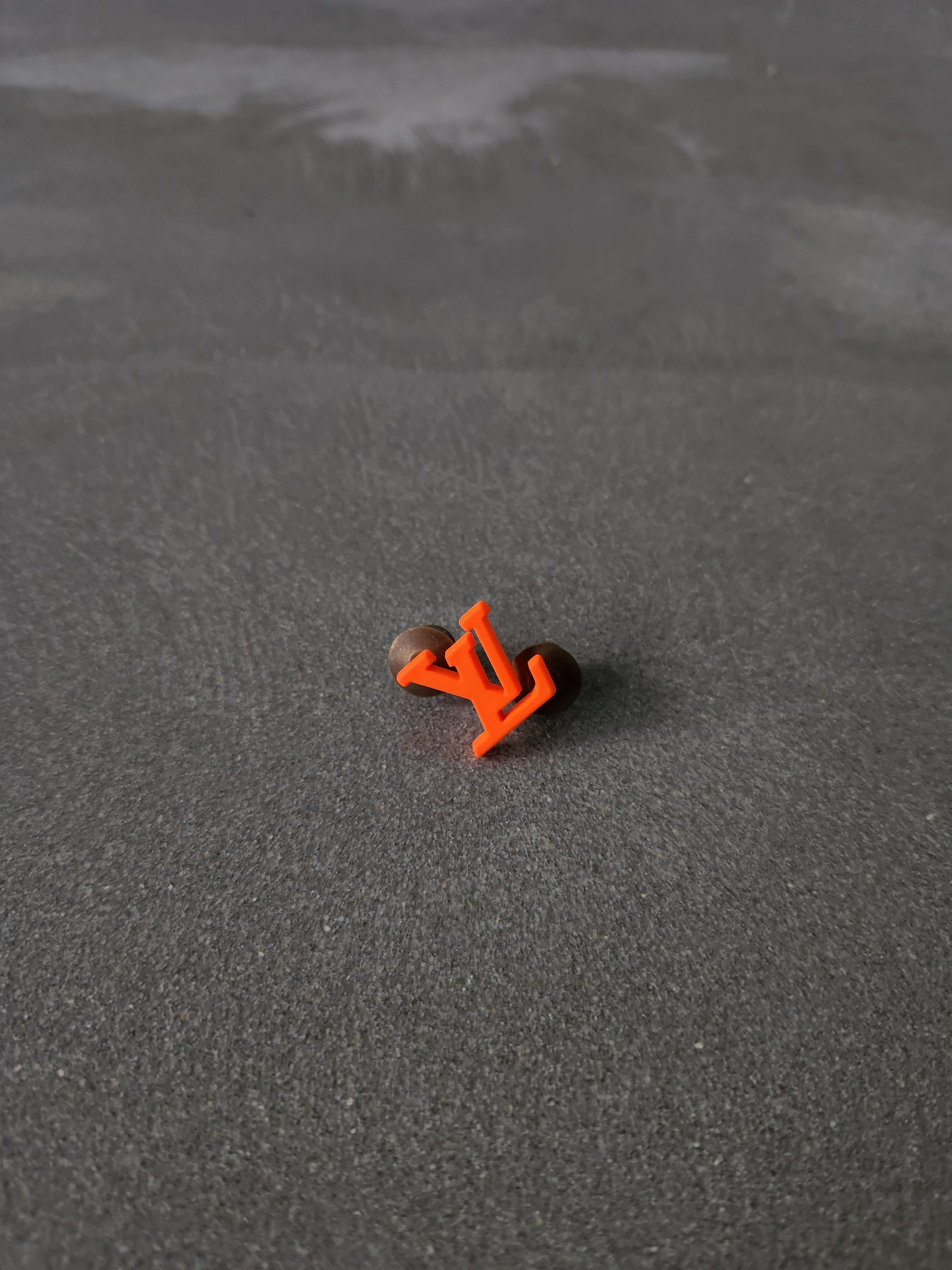 Louis Vuitton LV iconic orange staff pin ss19 colour Size ONE SIZE - 1 Thumbnail