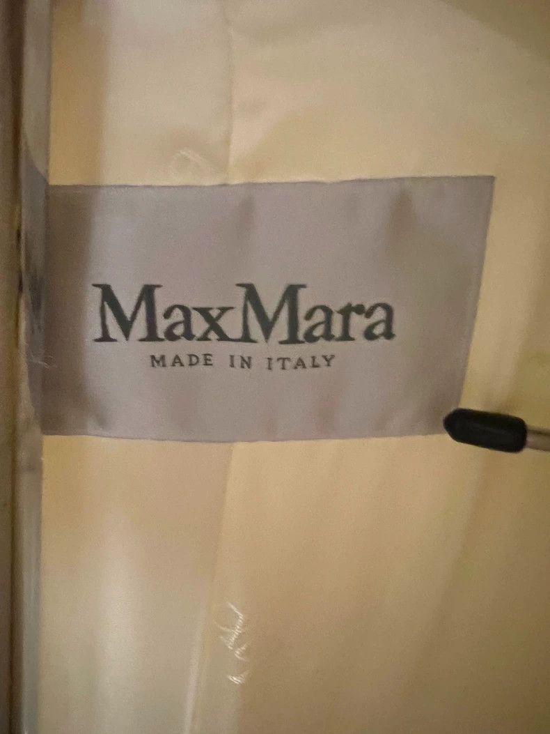 Max Mara Max Mara White Teddy Size XS / US 0-2 / IT 36-38 - 2 Thumbnail
