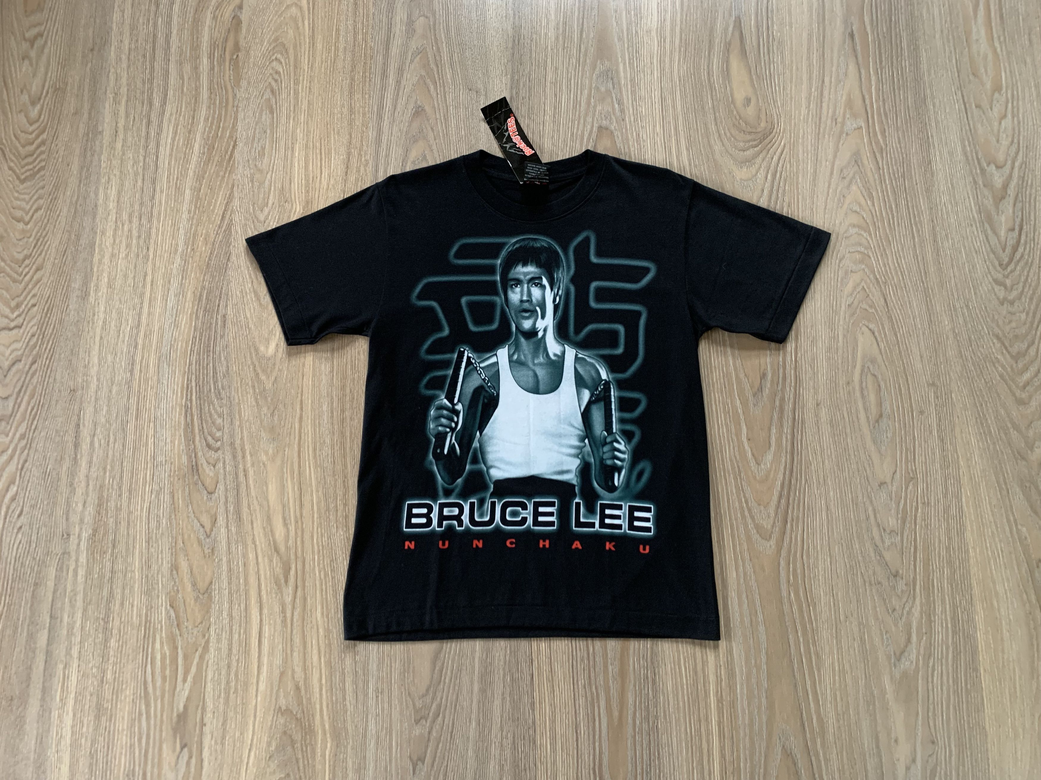 Vintage Vintage Bruce Lee Nunchaku New Vintage T Shirt Size US S / EU 44-46 / 1 - 1 Thumbnail