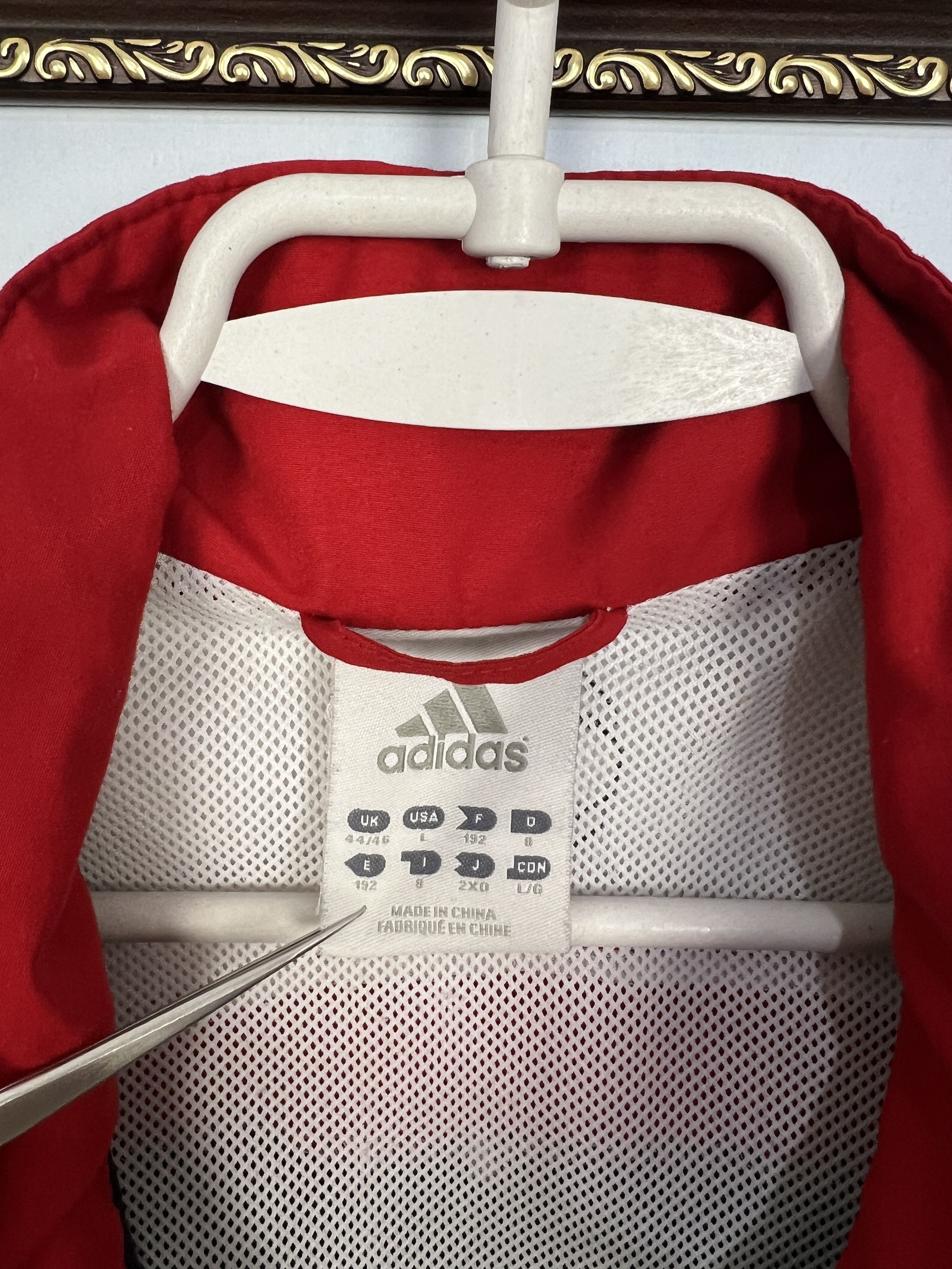 Adidas Vintage Adidas Liverpool Football Jacket Soccer Track Top Size US L / EU 52-54 / 3 - 9 Thumbnail