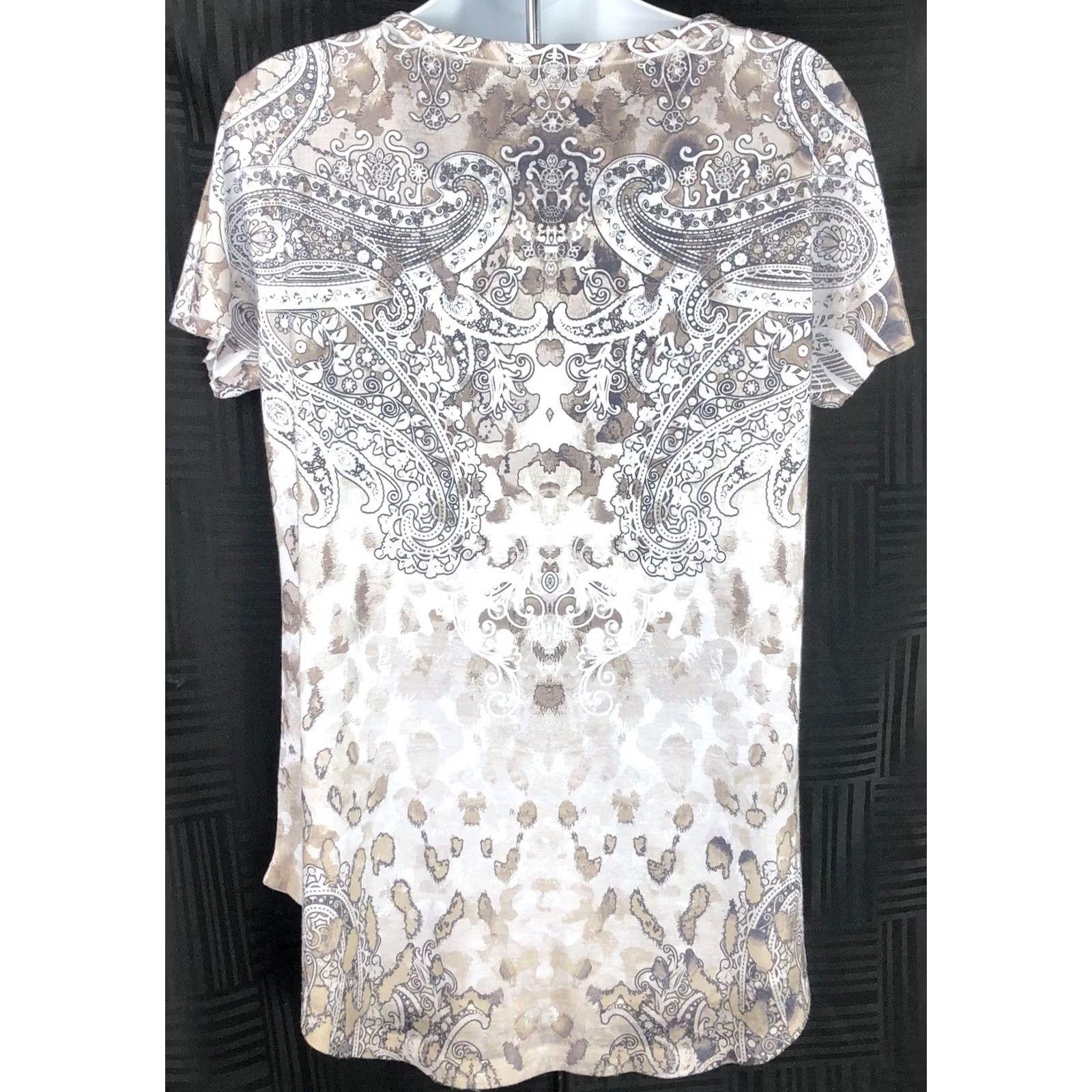 Style & Co Style & Co scoopneck top M brown gray paisley Geo short sleeve beaded tee Boho Casual Womens XS? Size M / US 6-8 / IT 42-44 - 4 Thumbnail