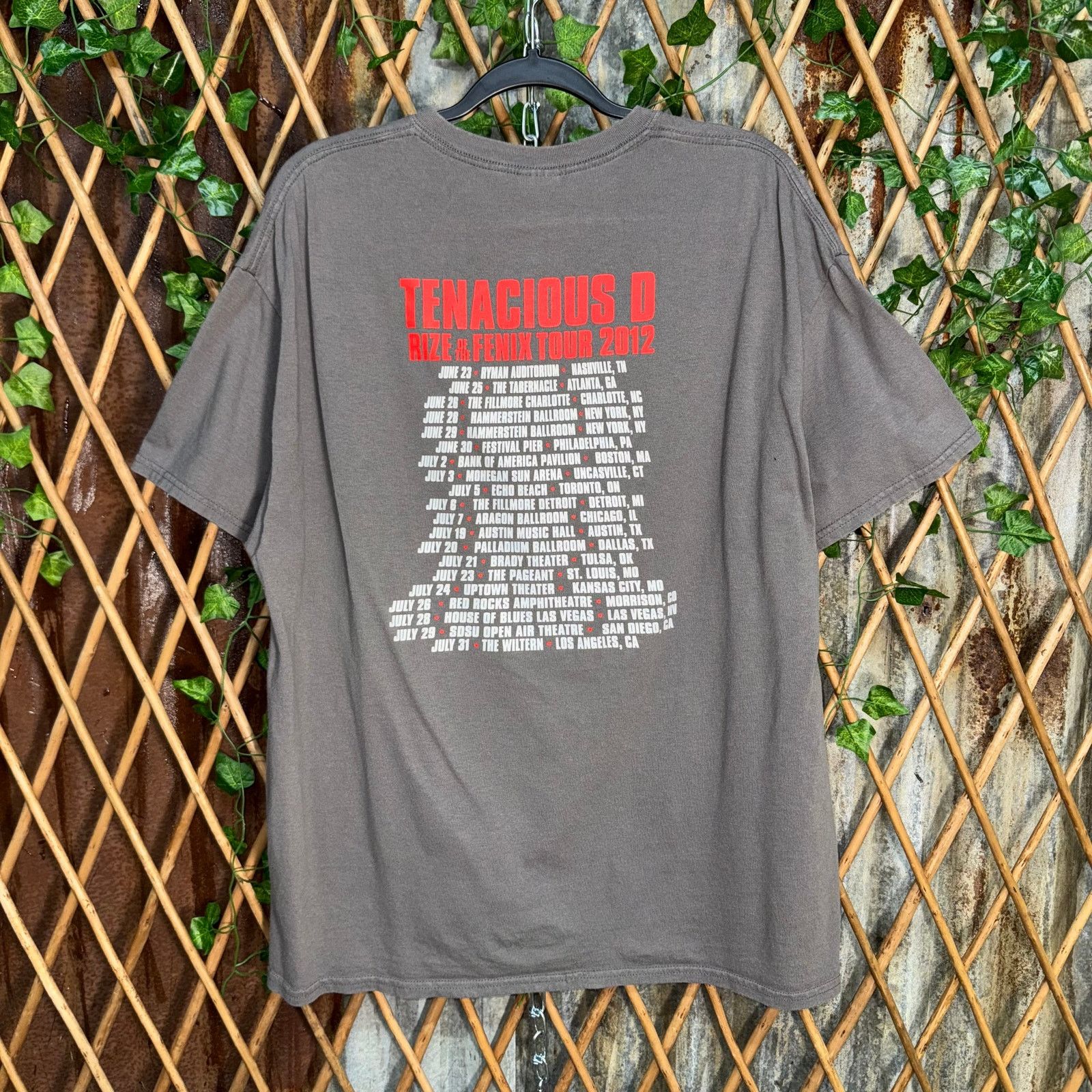 Gildan Vintage Y2K Tenacious D dawn of the D Jack Black comedy tee Size US XL / EU 56 / 4 - 2 Thumbnail