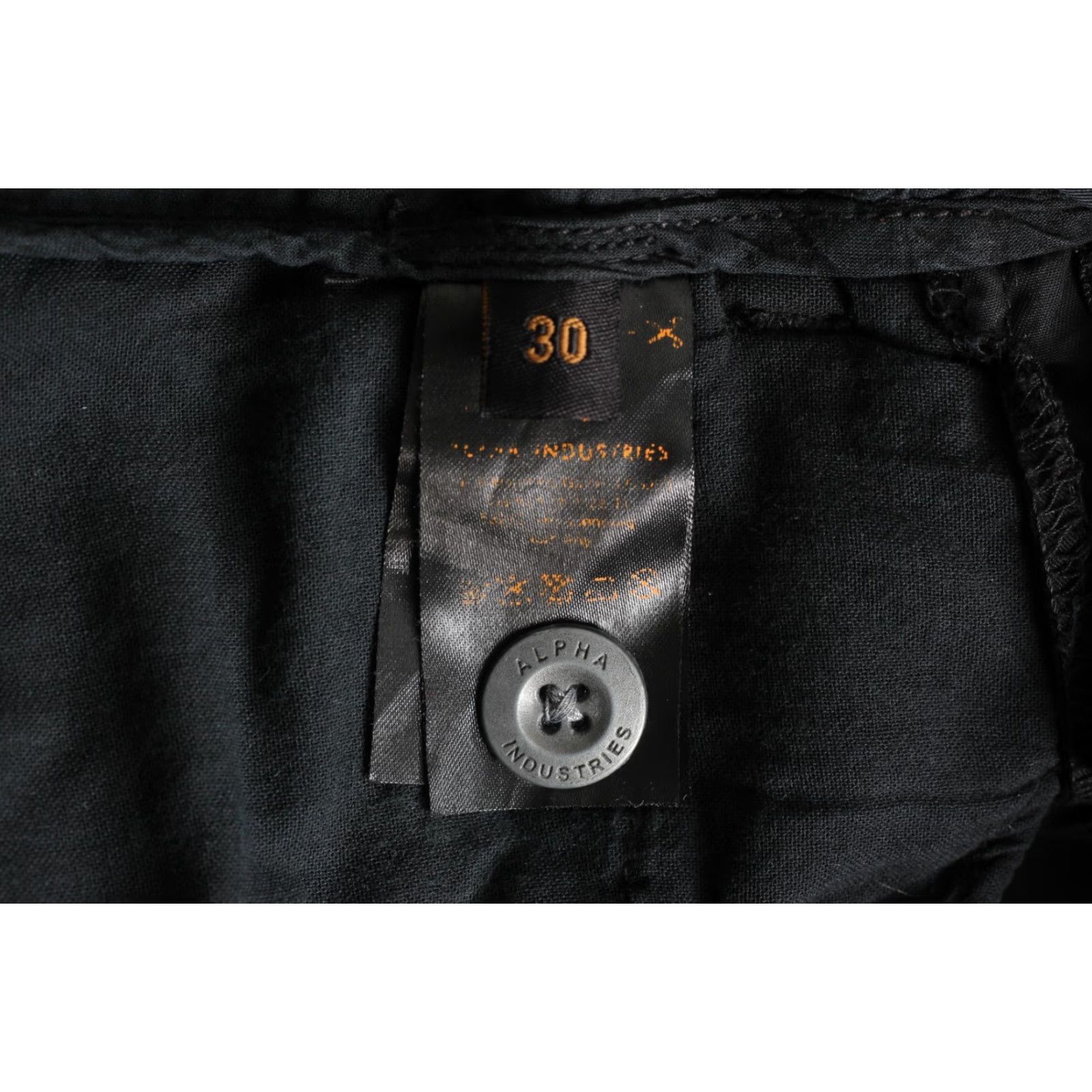 Alpha Industries VINTAGE ALPHA INDUSTRIES Cargo Shorts Men Size W30 DZ7054 Black Cargo Shorts Men 30 Inseam 13" Waist 30" Black Mens Size US 30 / EU 46 - 6 Thumbnail