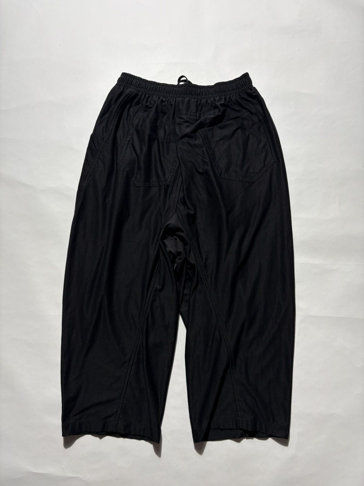 Julius JULIUS SS19 BEELZEBUB CROPPED BLACK PANTS Size US 26 / EU 42 - 2 Thumbnail