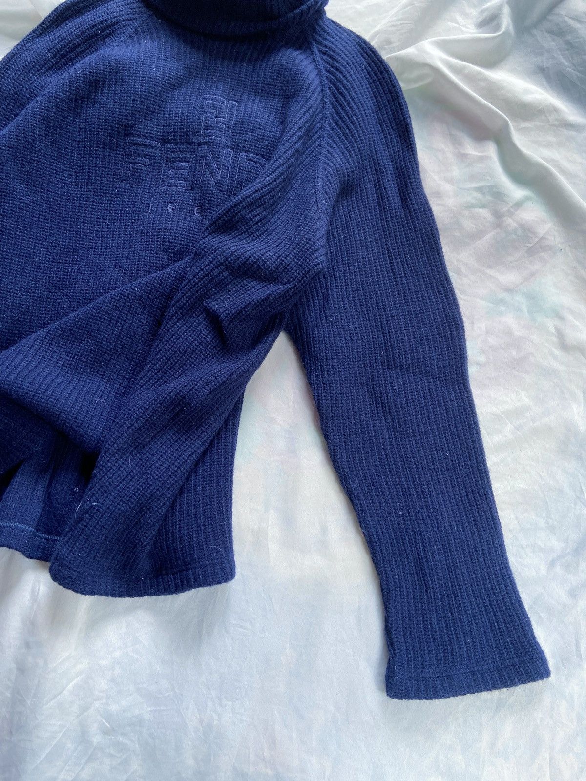 Fendi VINTAGE FENDI TURTLE NECK KNIT WEAR Size US M / EU 48-50 / 2 - 7 Thumbnail