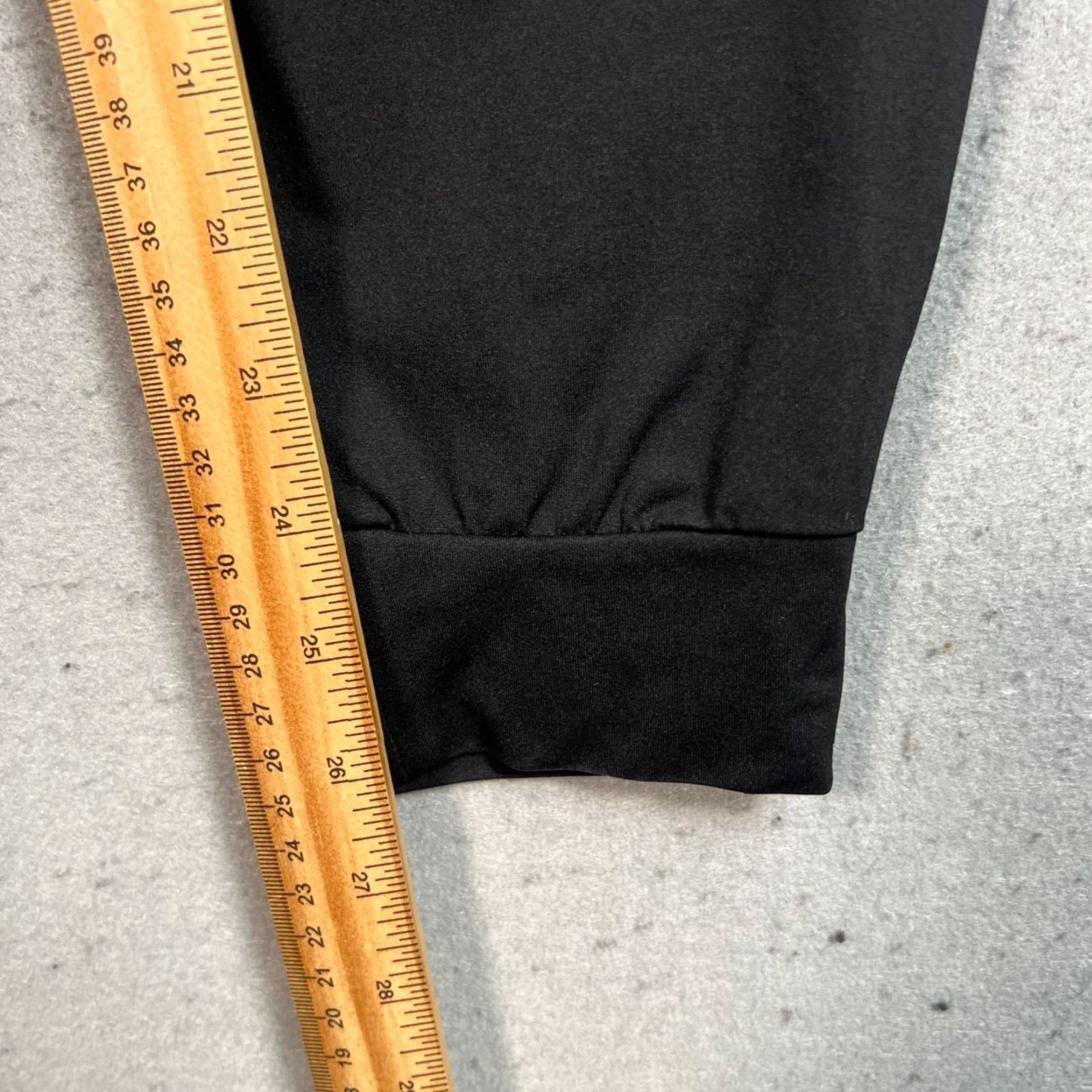 Uniqlo Uniqlo Womens XS Black Jogger Pants Lightweight Activewear Size 26" / US 2 / IT 38 - 6 Thumbnail
