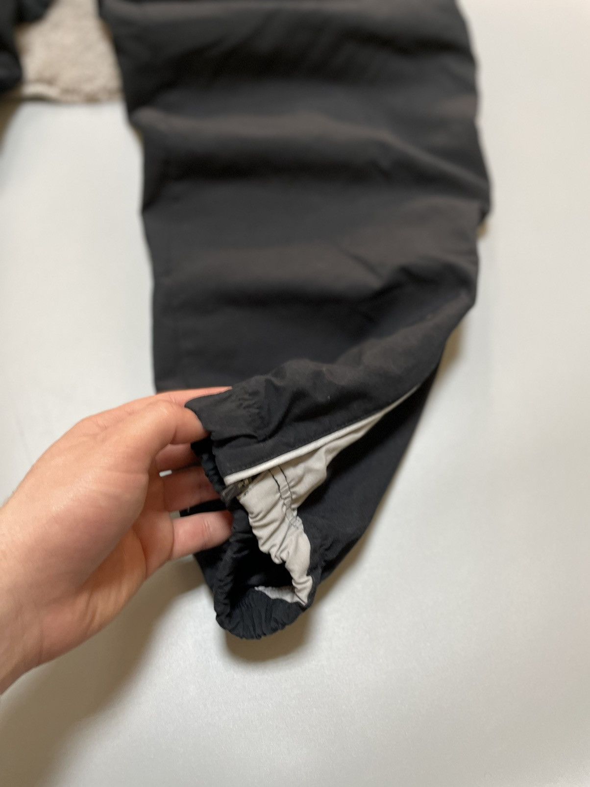 Nike × Vintage Crazy Vintage Nike Nylon Trackpants Joggers Size US 36 / EU 52 - 5 Thumbnail
