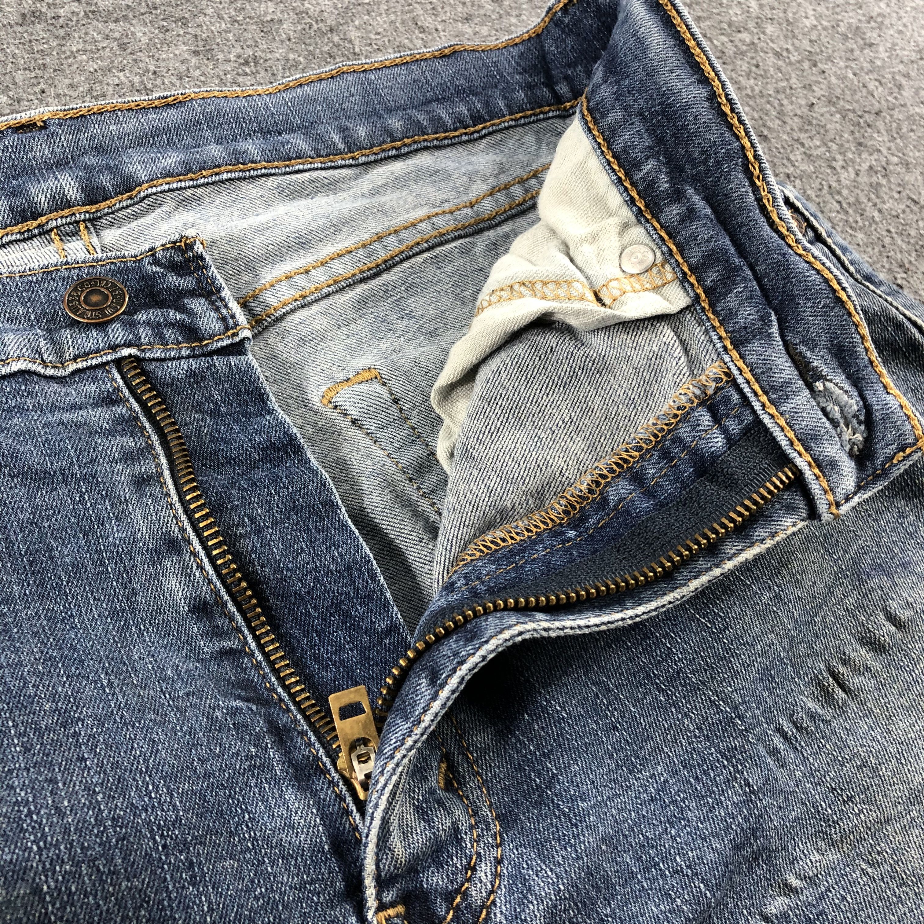 Levi's Vintage Blue Wash Levis 505 Jeans-J2623 Size US 34 / EU 50 - 12 Thumbnail