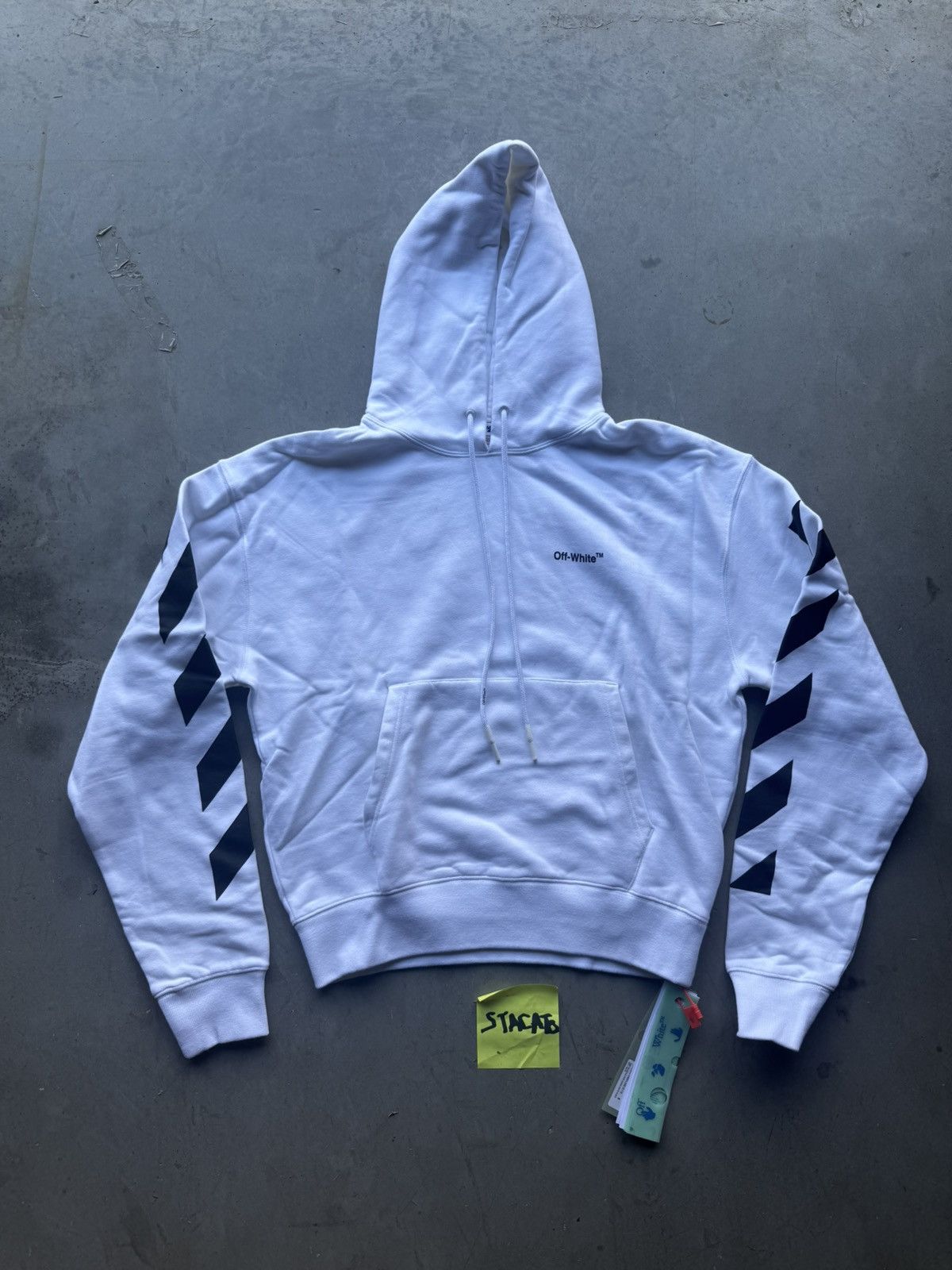 Off-White Off-White Diagonal Helvetica Oversized Hoodie White Size US S / EU 44-46 / 1 - 1 Thumbnail