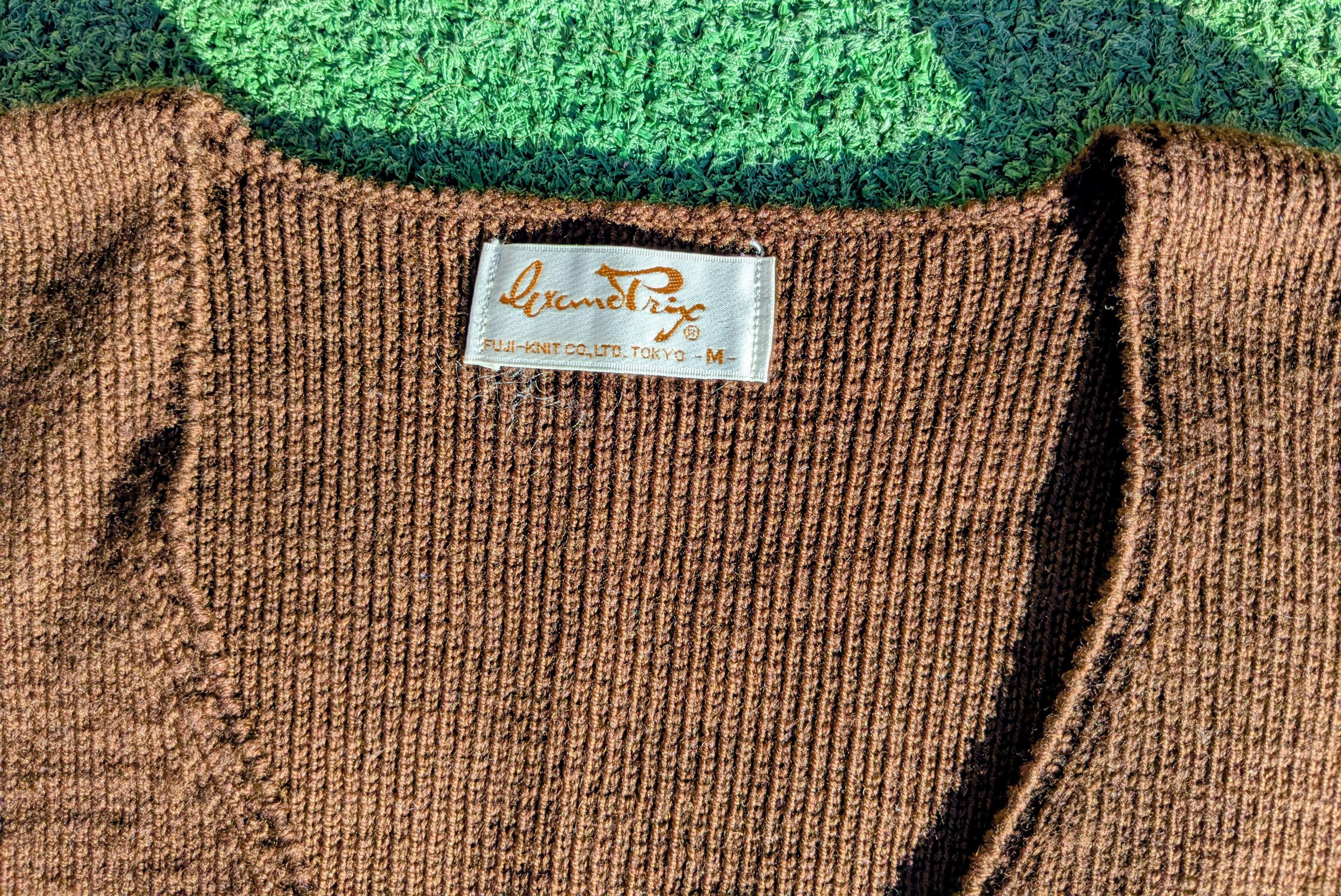 Vintage Fuji Knit Chocolate Button Wool Petite Sweater Vest Used Size M / US 6-8 / IT 42-44 - 7 Thumbnail