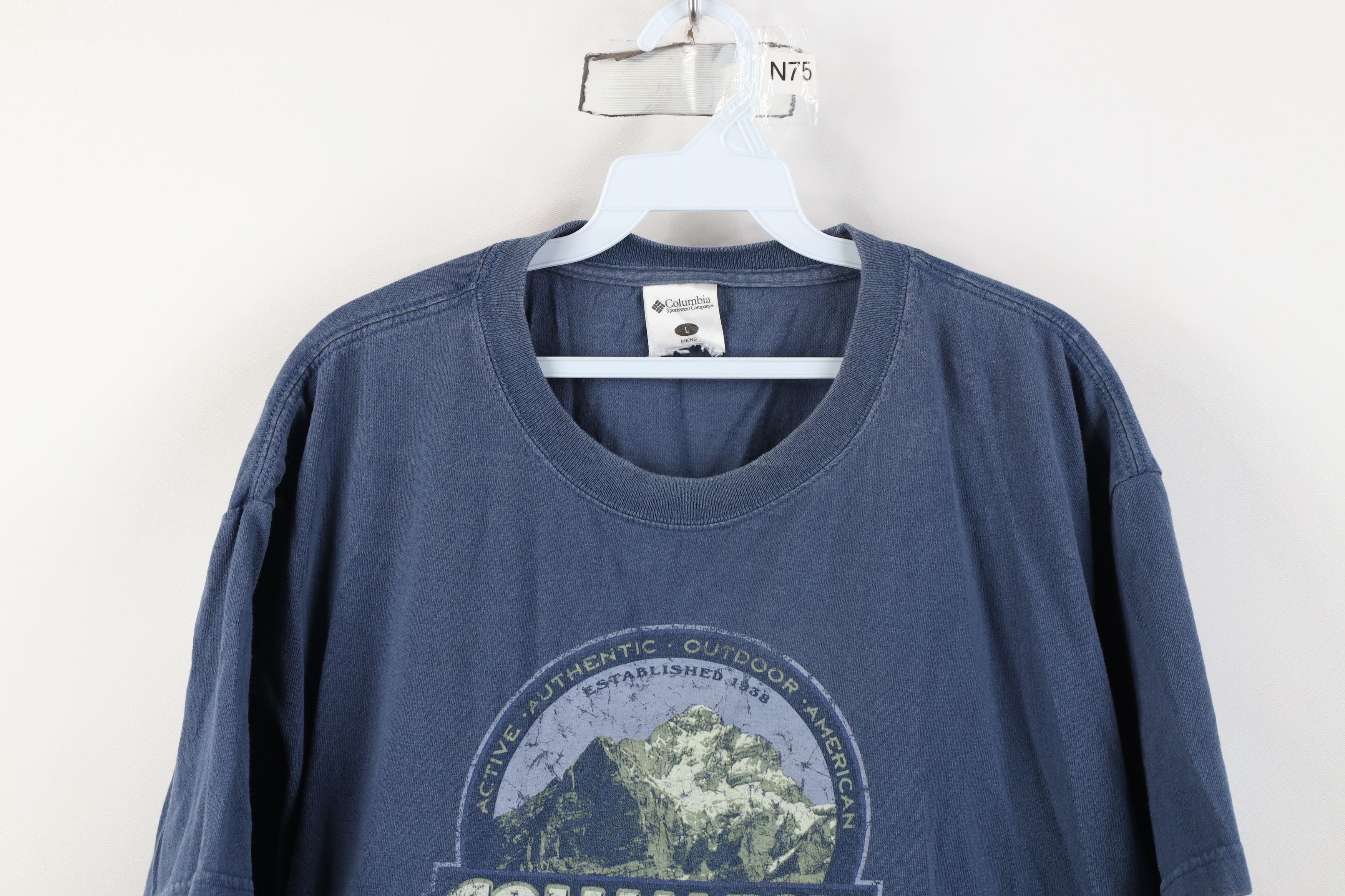Columbia Vintage 90s Y2K Columbia Spell Out Mountains T-Shirt Blue Size US L / EU 52-54 / 3 - 2 Thumbnail
