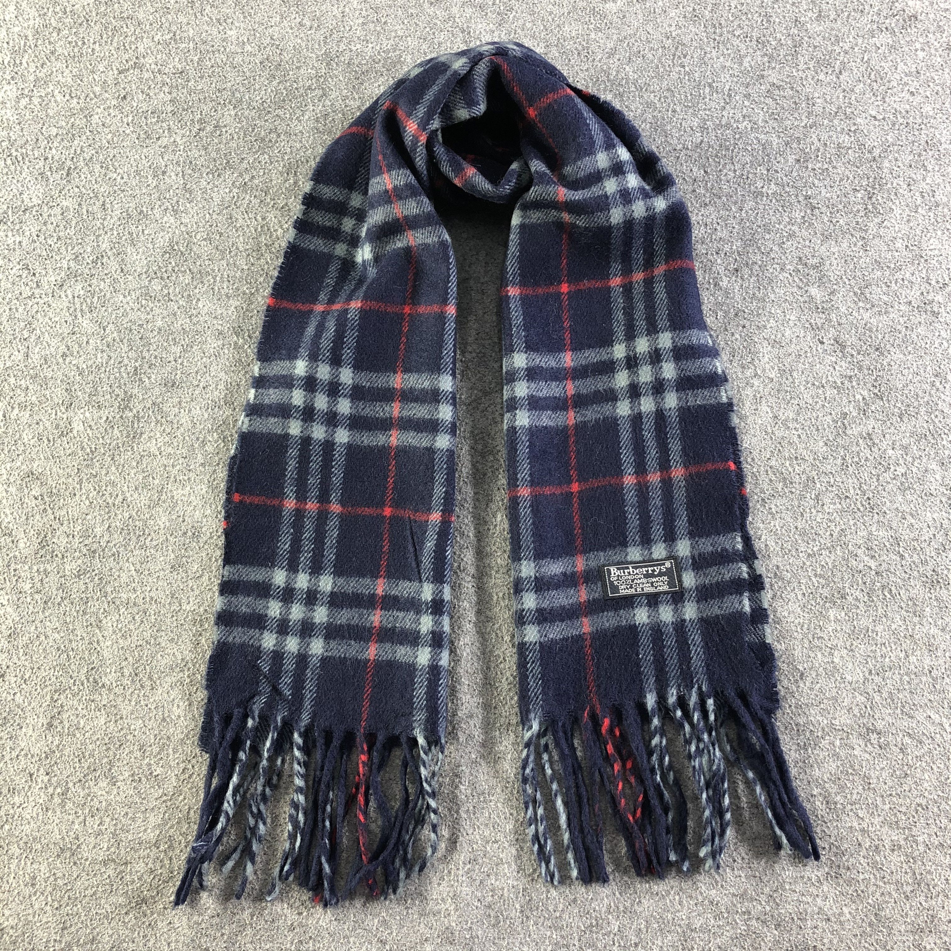 Burberry Burberry Scarf / Muffler / Neckwear P613 Size ONE SIZE - 1 Thumbnail