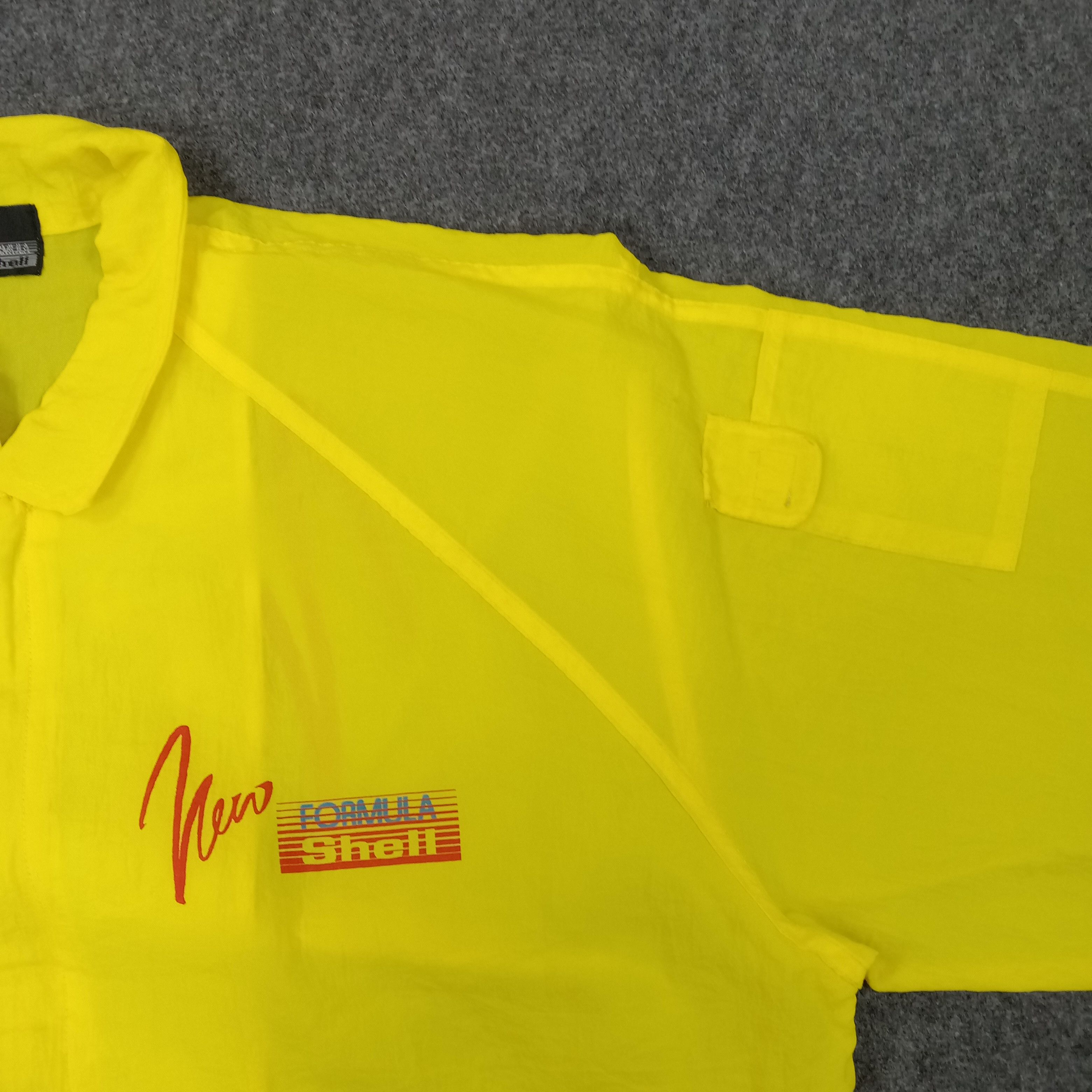 Other FORMULA 1 SHELL Racing Team Windbreaker Jacket C238N17 Size US XL / EU 56 / 4 - 5 Thumbnail