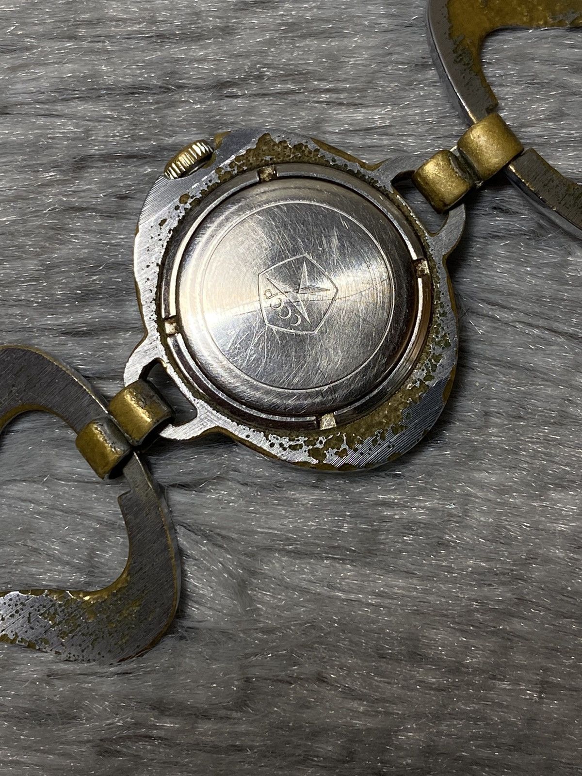 Vintage Vintage Slava Mechanical Watch | Soviet Era Masterpiece Size ONE SIZE - 5 Thumbnail