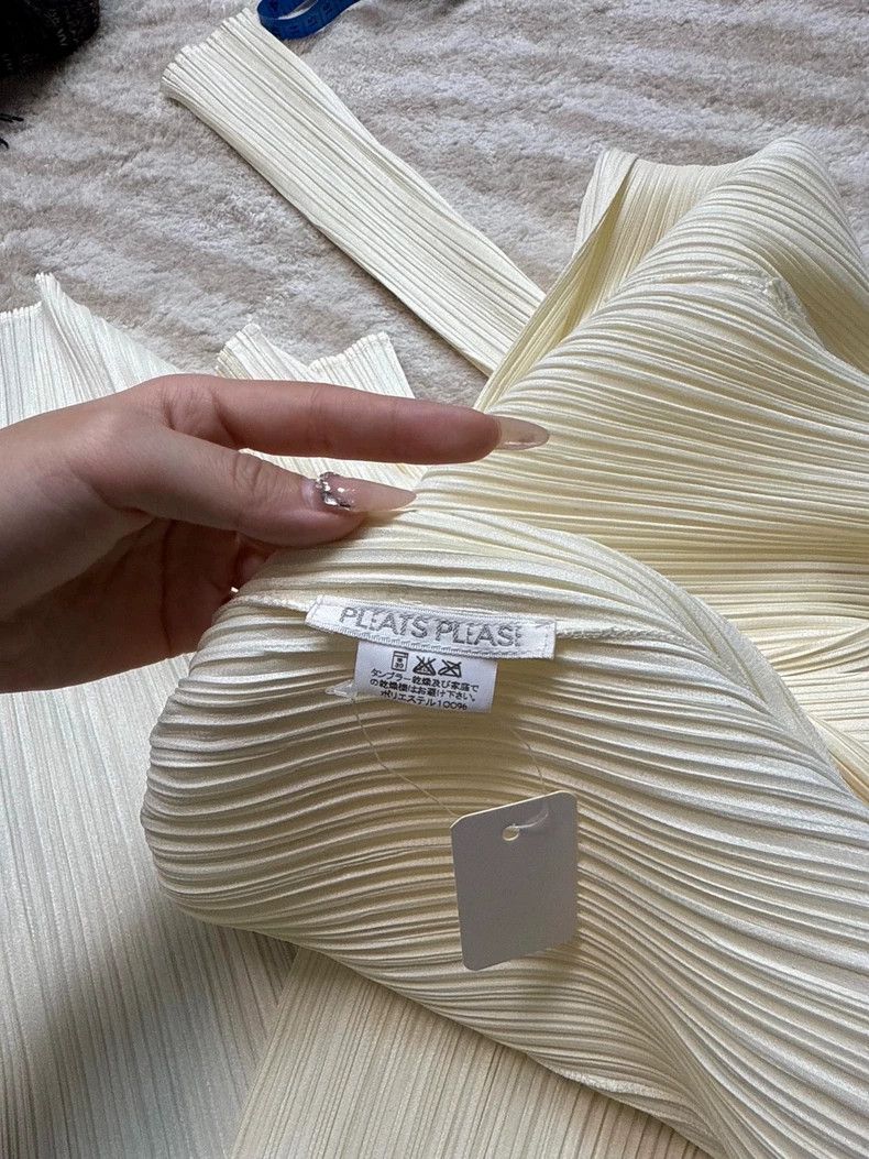 Issey Miyake issey miyake A white cardigan coat 2505-Nextarrow Size M / US 6-8 / IT 42-44 - 2 Thumbnail