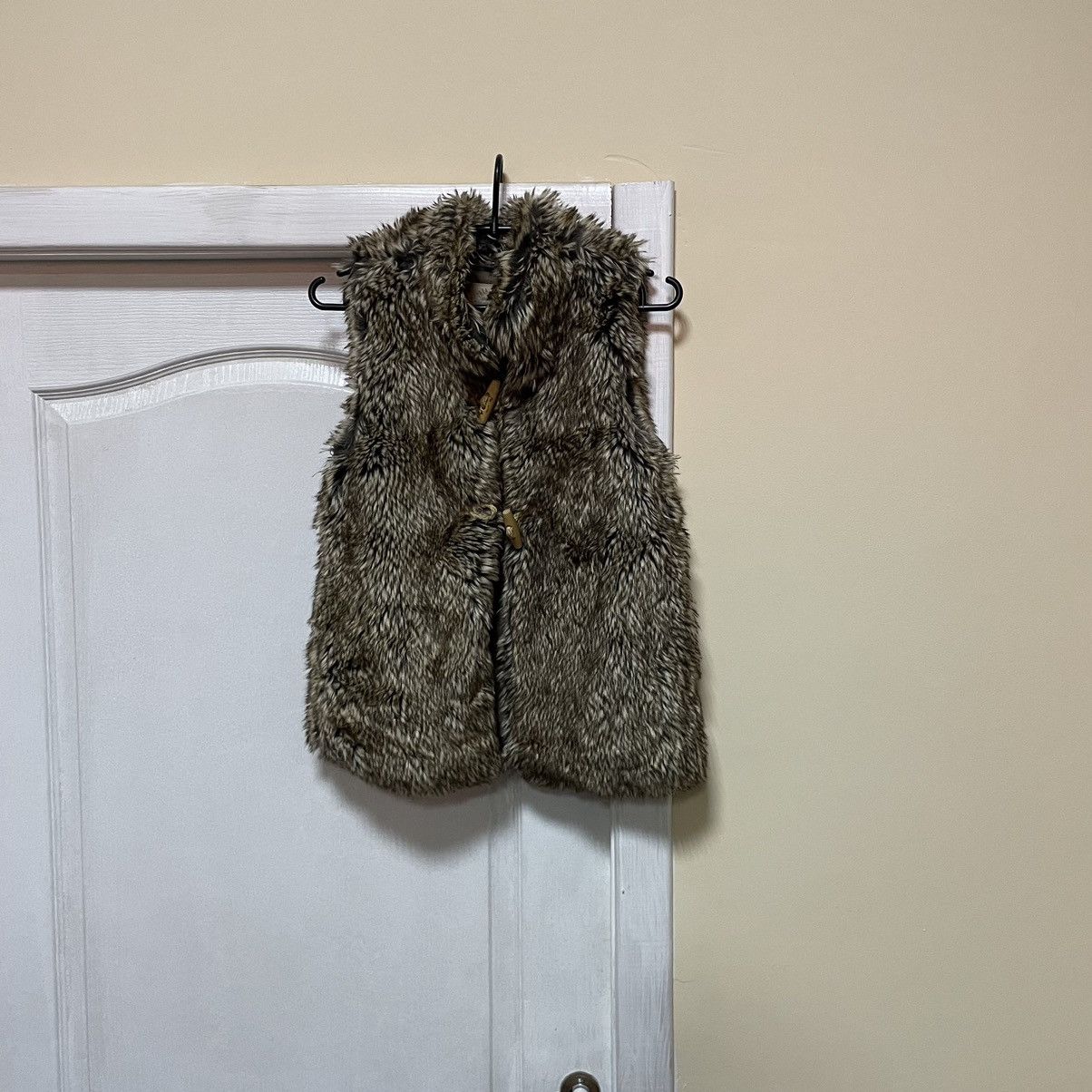 Japanese Brand Japanese Faux Fur Vest Woman with zippers Size S / US 4 / IT 40 - 1 Thumbnail