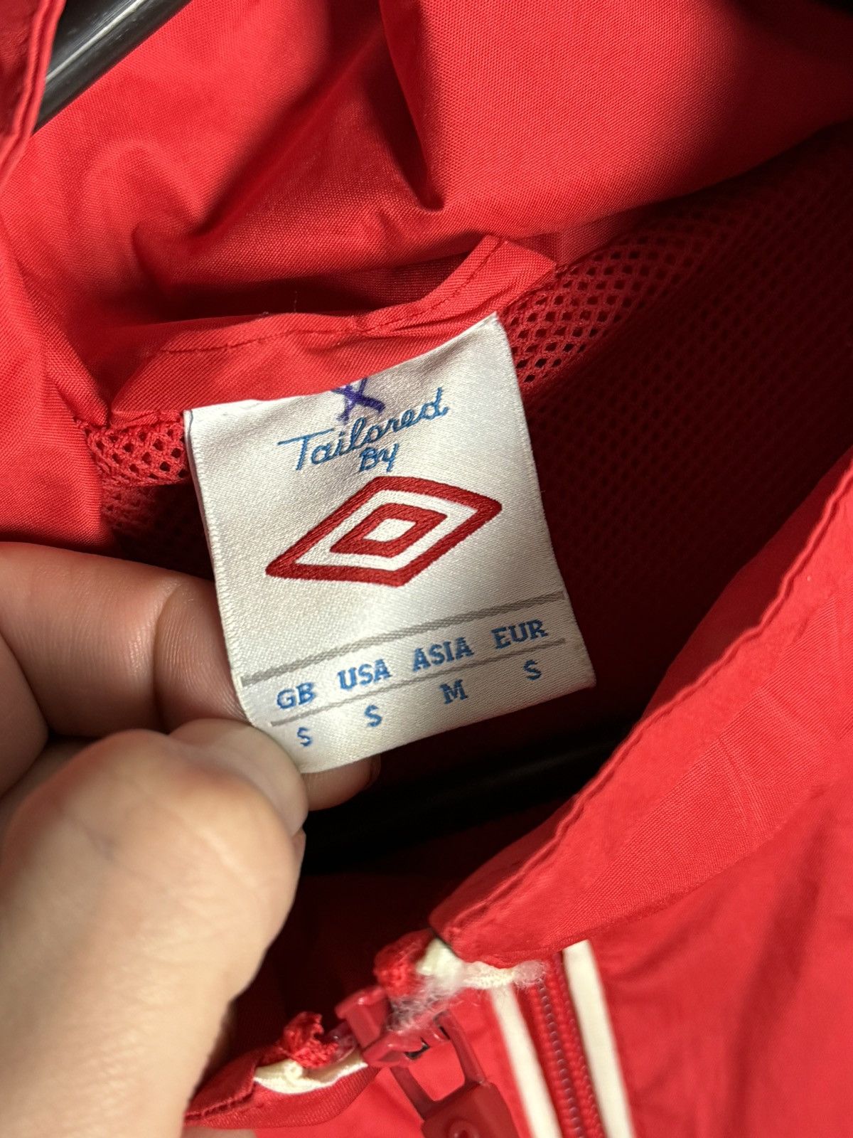 Umbro Vintage Canada National Team Training Football Soccer Jacket Size US S / EU 44-46 / 1 - 23 Thumbnail