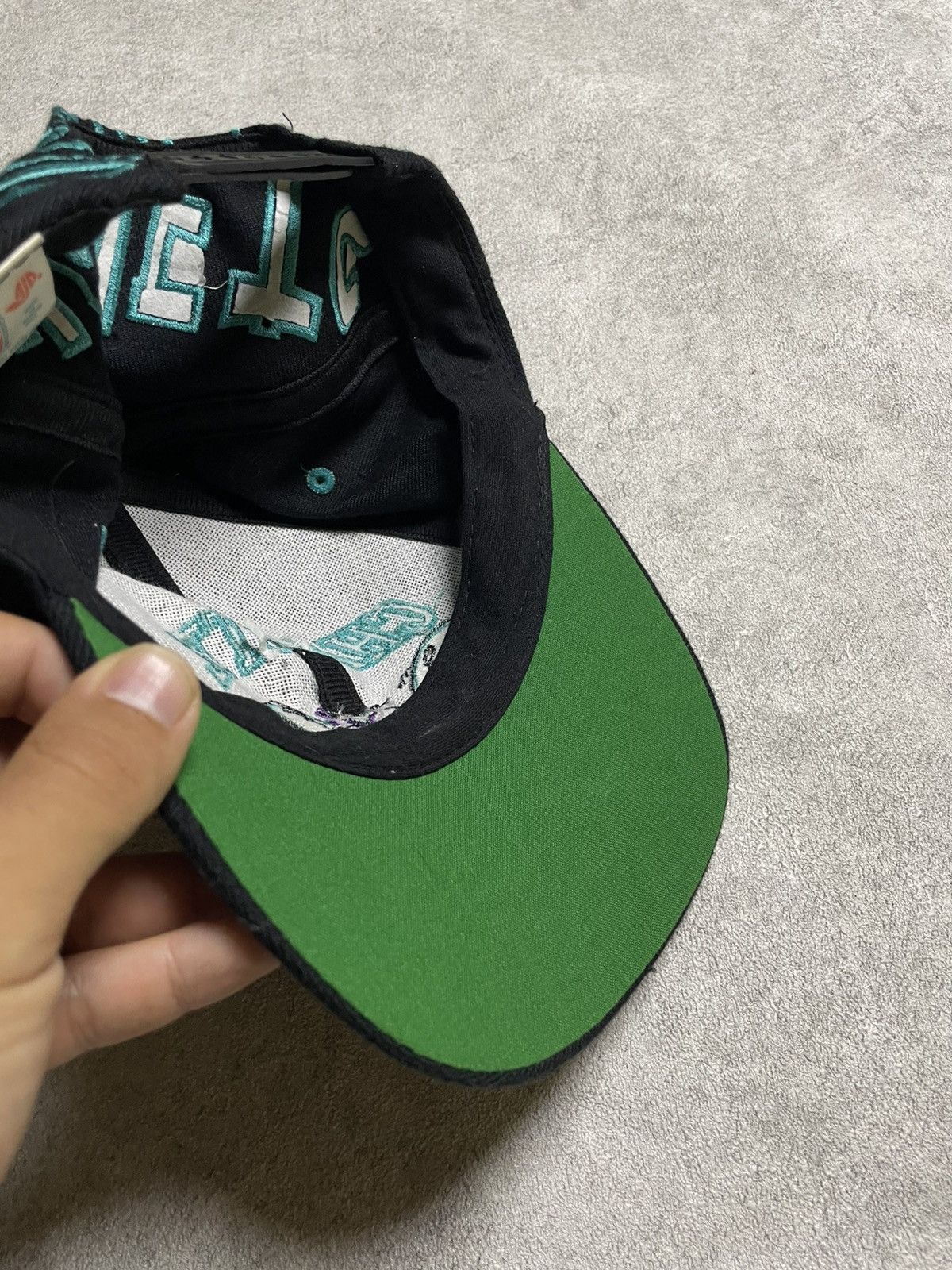Drew Pearson NFL NBA CHARLOTTE HORNETS SNAPBACK (90s Buzzkiller Energy) Size ONE SIZE - 3 Thumbnail