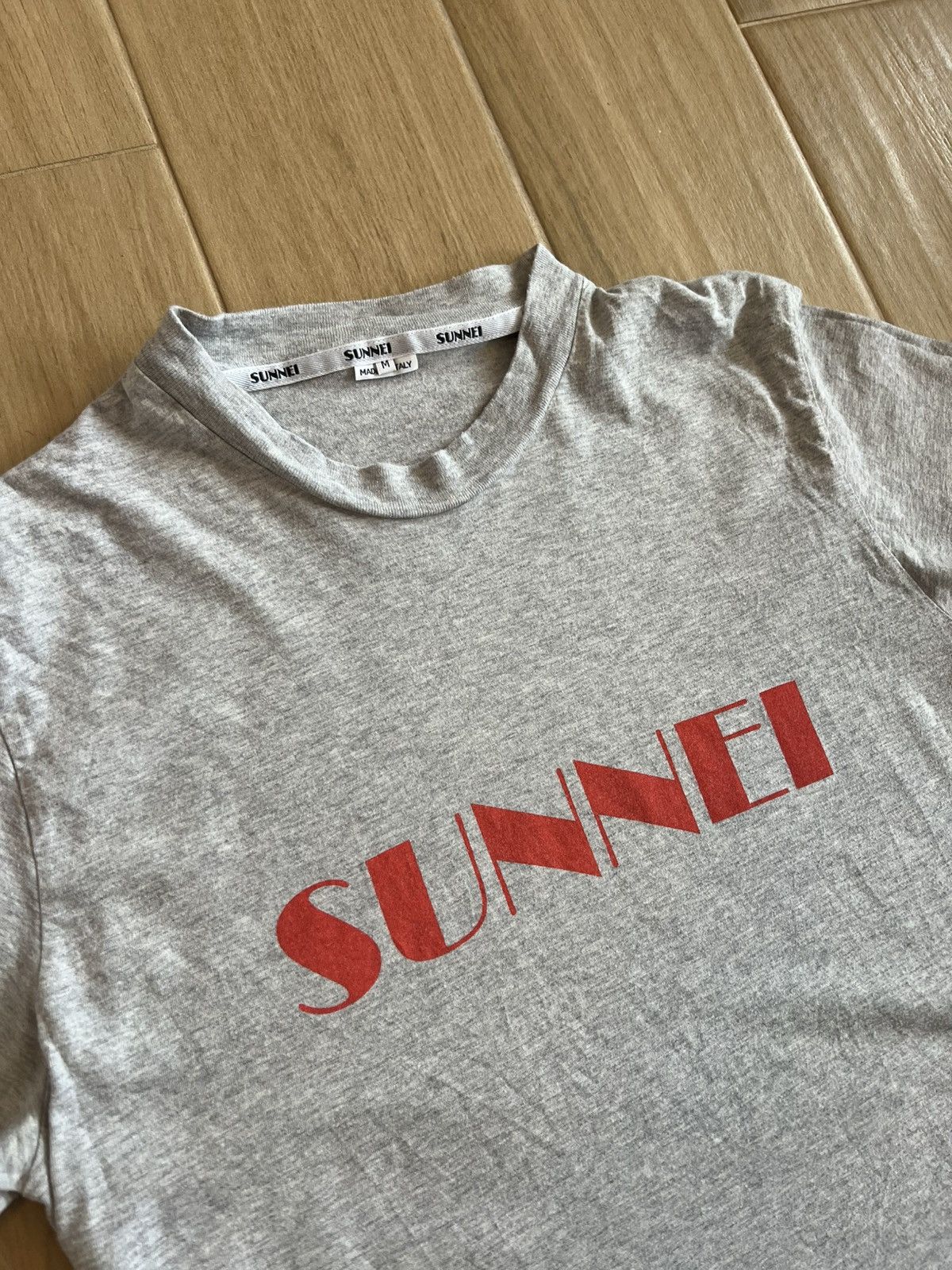 Sunnei Sunnei orange logo t shirt size medium Size US M / EU 48-50 / 2 - 2 Thumbnail