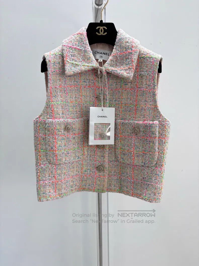 Chanel Chanel Pink ice cream-coloured tweed vest Size XS / US 0-2 / IT 36-38 - 1 Thumbnail