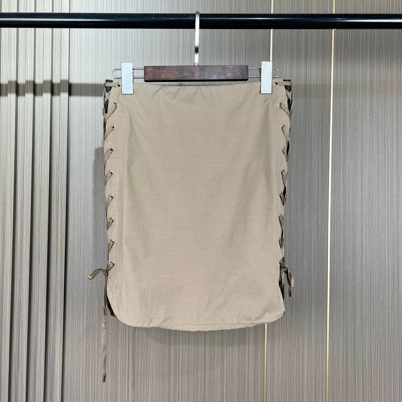 Gucci Gucci Side strap skirt 2504-Nextarrow Size 25" / US 0 / IT 36 - 1 Thumbnail