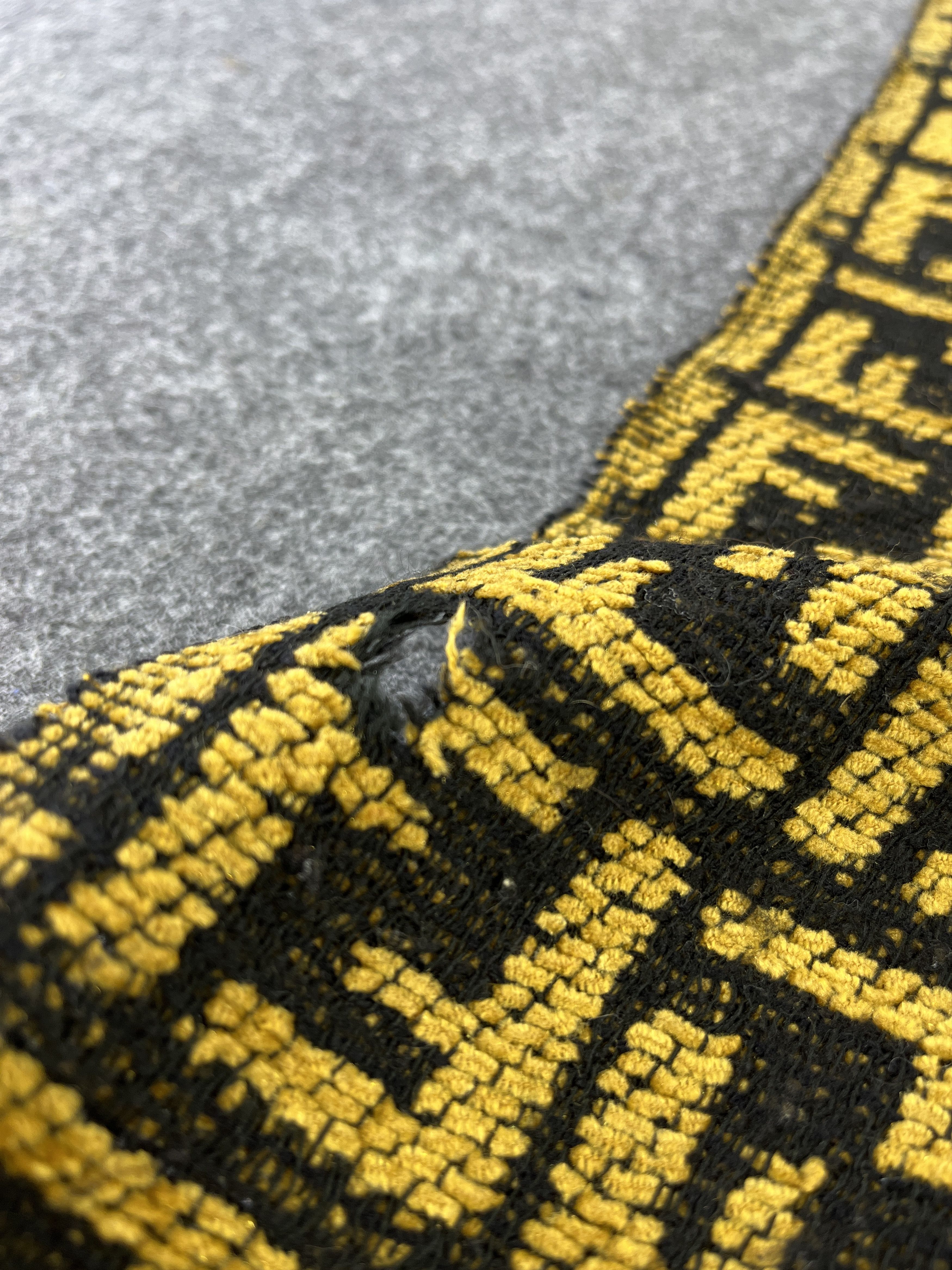 Vintage MONOGRAM FENDI SCARVES / MUFFLER / NECKWEAR T206 Size ONE SIZE - 9 Thumbnail