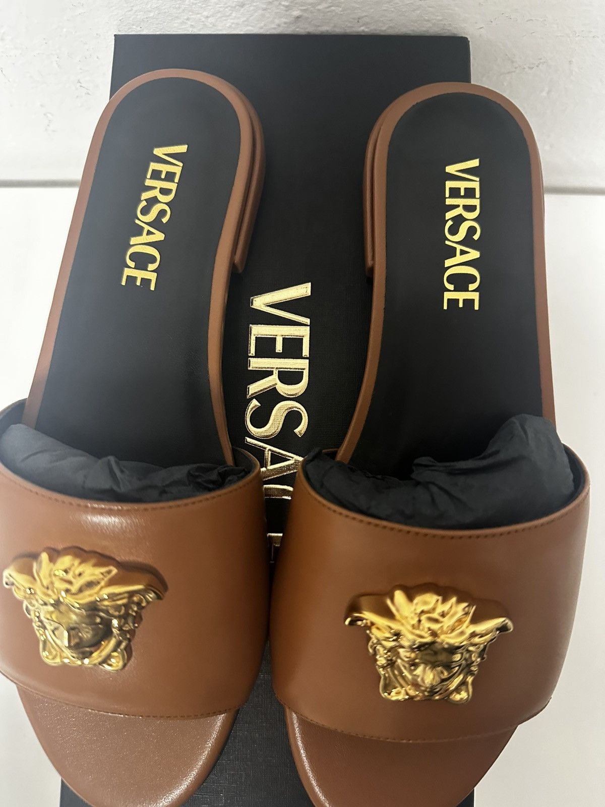 Versace Versace Medusa Flat Sandals Size US 7 / IT 37 - 11 Thumbnail
