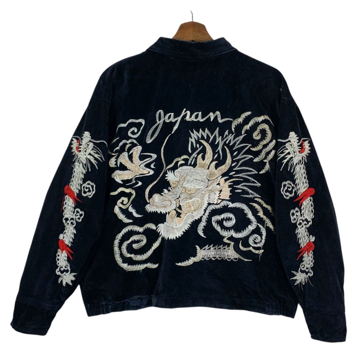 Japanese Brand VINTAGE VELVET SUKAJAN JAPAN SOUVENIR JACKET Size US L / EU 52-54 / 3 - 1 Thumbnail