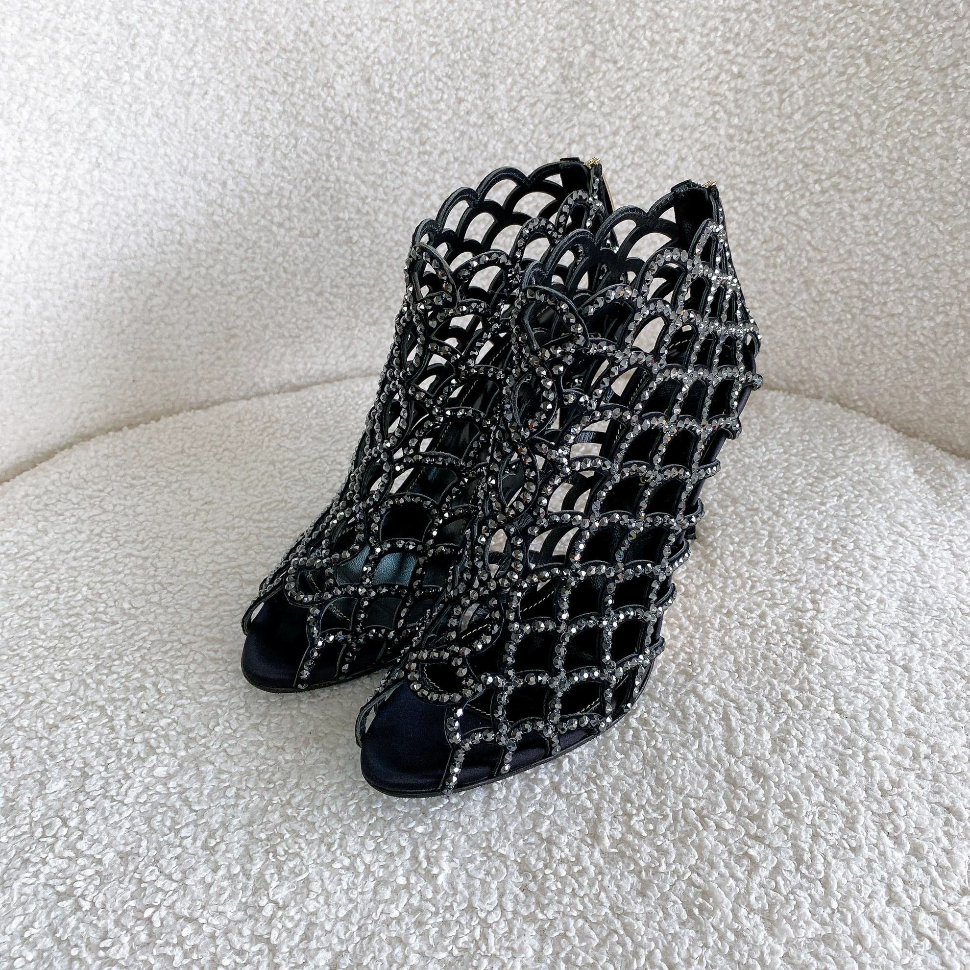 Sergio Rossi Sergio Rossi Women's Black High Heels 36.5 Size US 6 / IT 36 - 1 Thumbnail