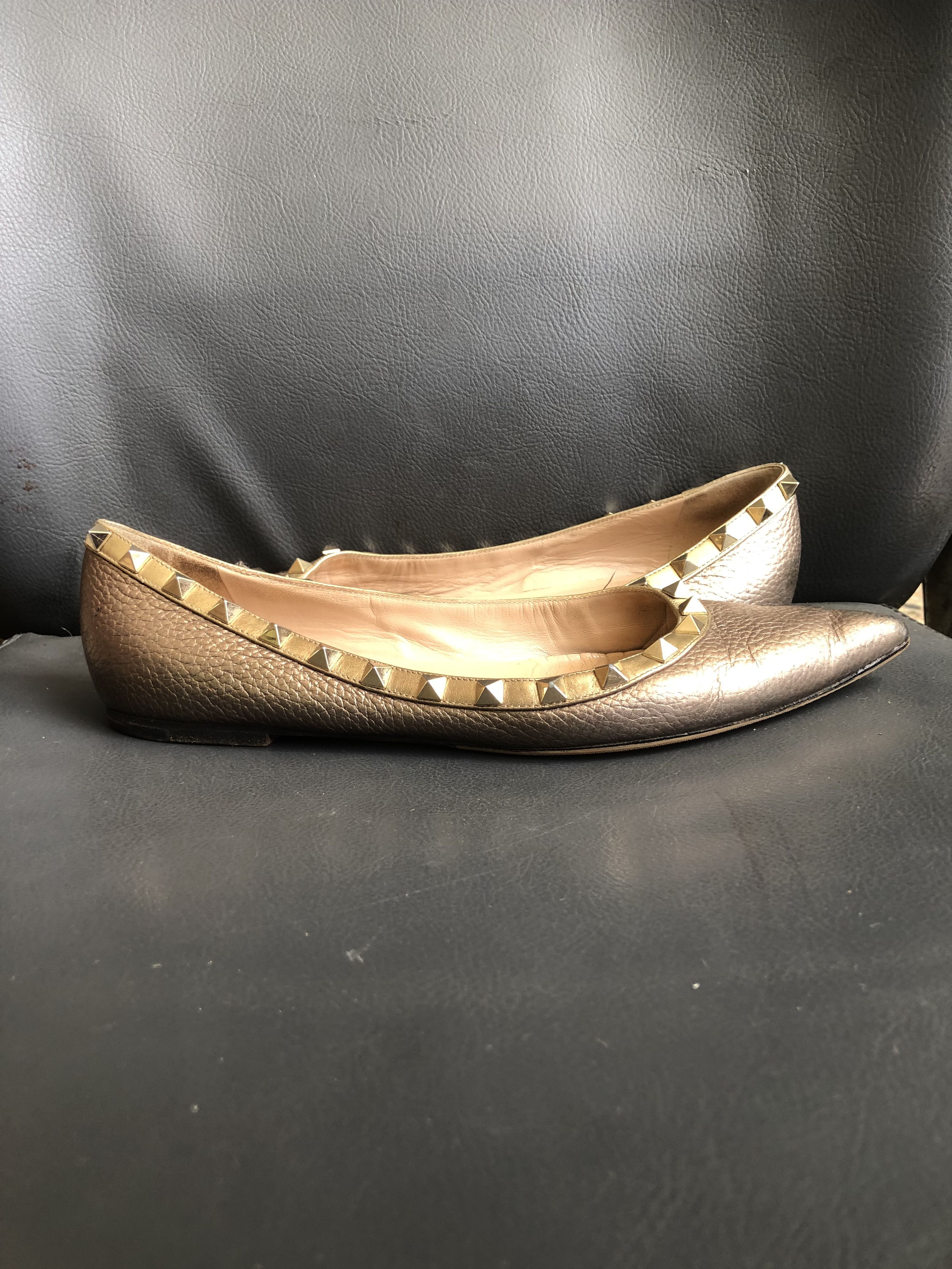Giovanni Valentino Valentino Garavani Gray Women’s Rockstudded Flats Size 38 Size US 8 / IT 38 - 6 Thumbnail