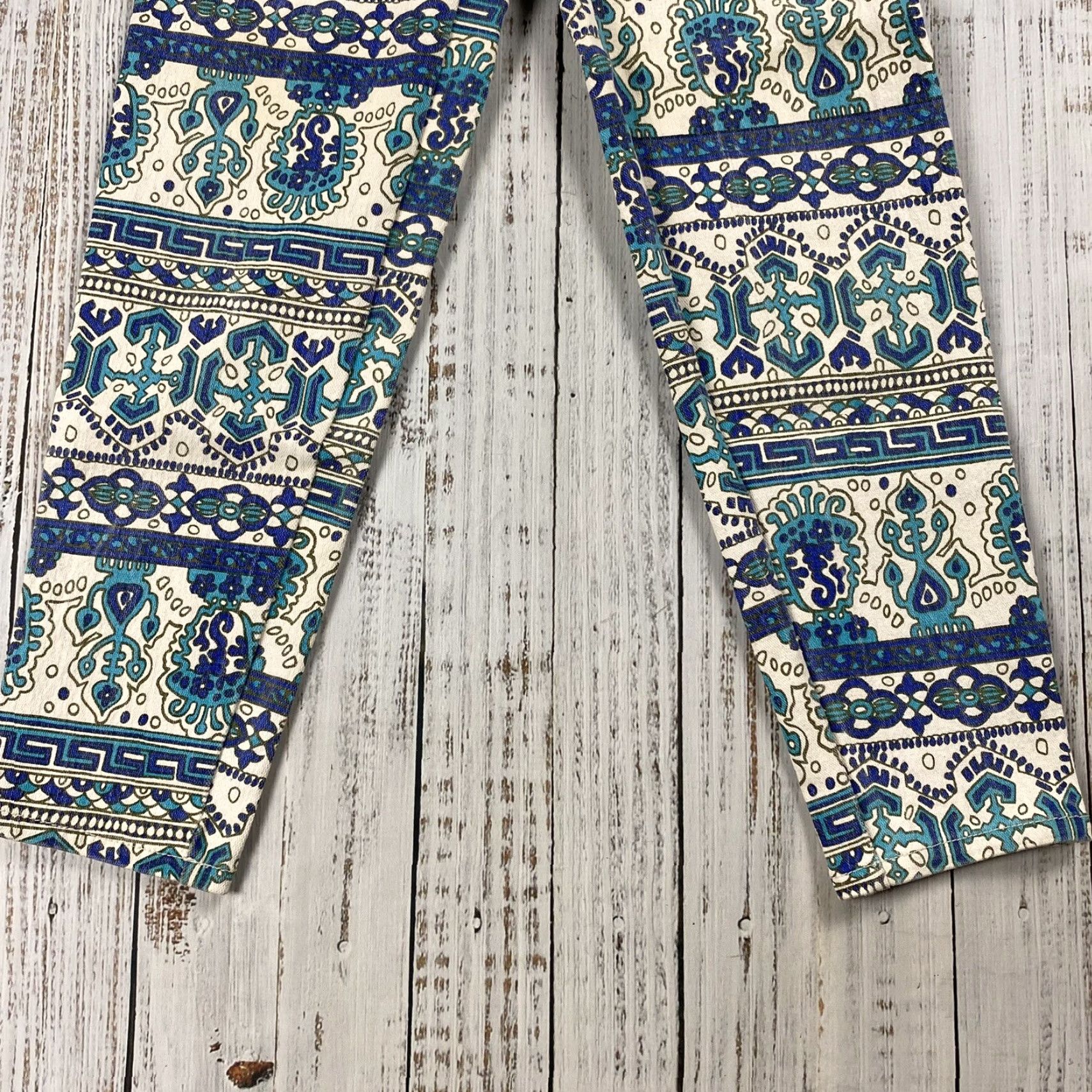 Vintage VTG JeanJer Jeans Women Juniors 25" Waist 28.5" Inseam Blue 80s Tribal Pattern Tapered Jeans Size 5/6 Size 27" / US 4 / IT 40 - 3 Thumbnail