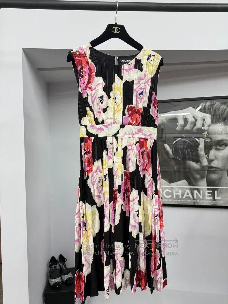 Chanel Camelia silk printed dress