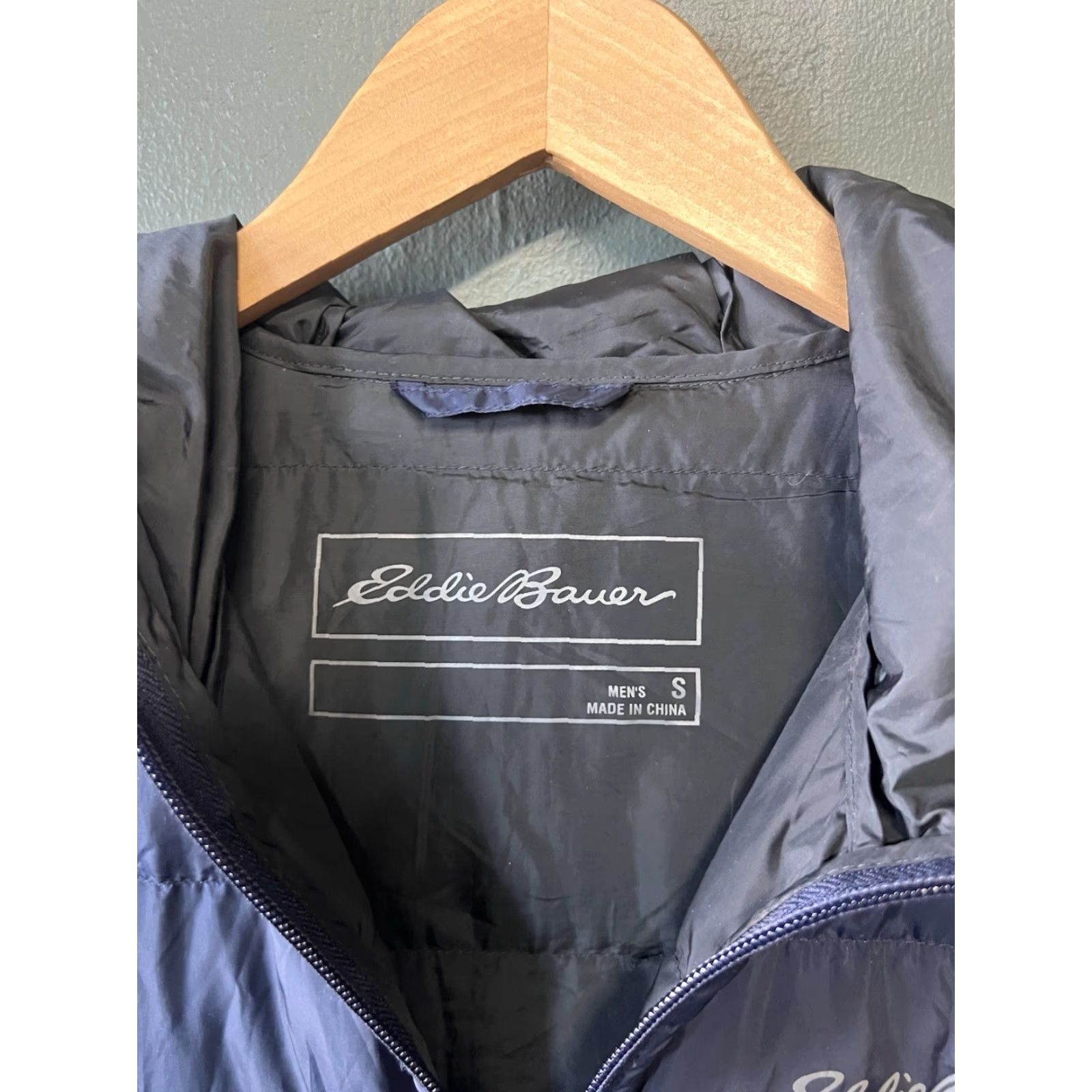 Eddie Bauer Eddie Bauer Down Jacket Mens Small Blue Hooded Puffer EB650 Jacket Winter 650 Regular Mens Size US S / EU 44-46 / 1 - 3 Thumbnail