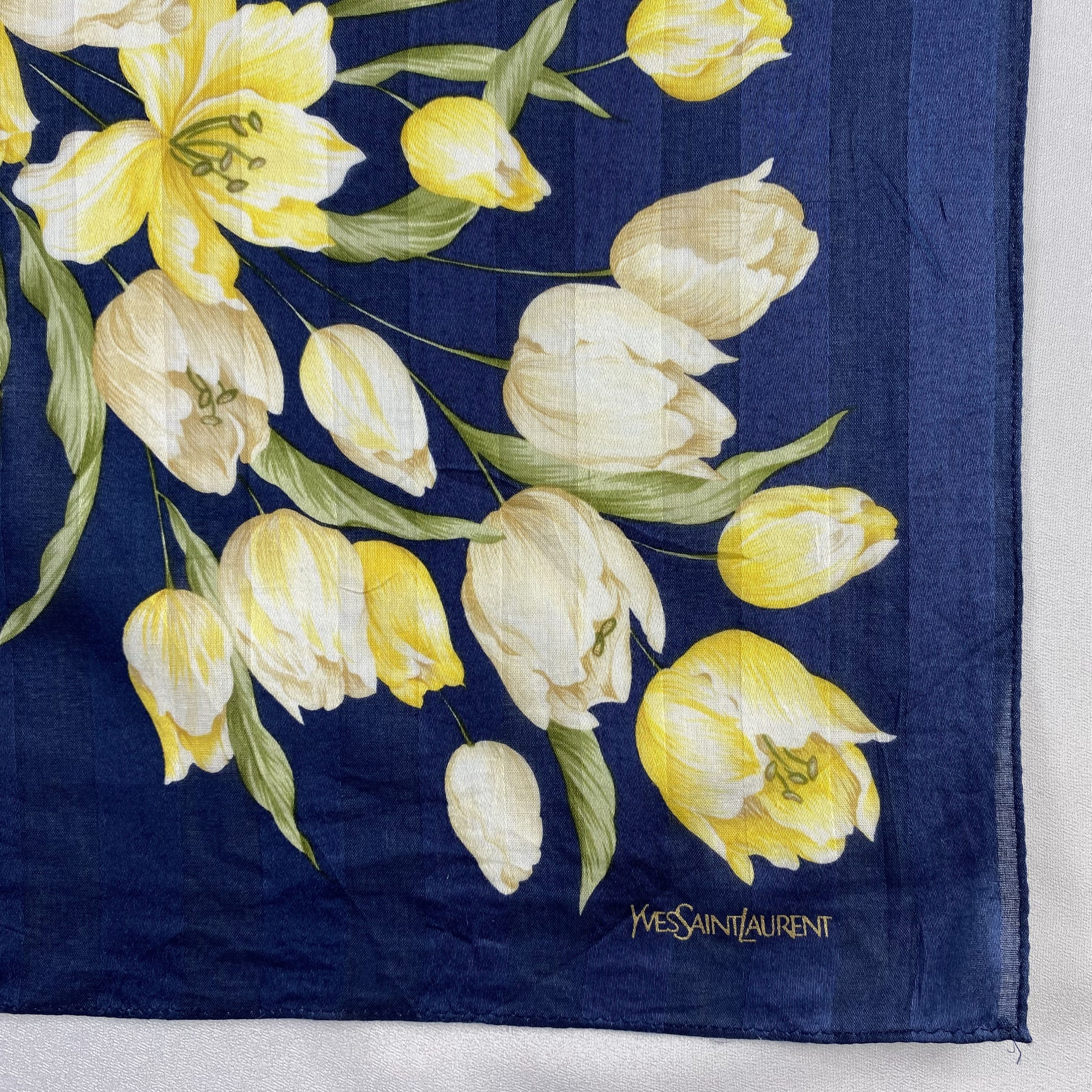 Vintage Yves Saint Laurent Bandana/ Handkerchief / Neckerchief-P1701 Size ONE SIZE - 3 Thumbnail